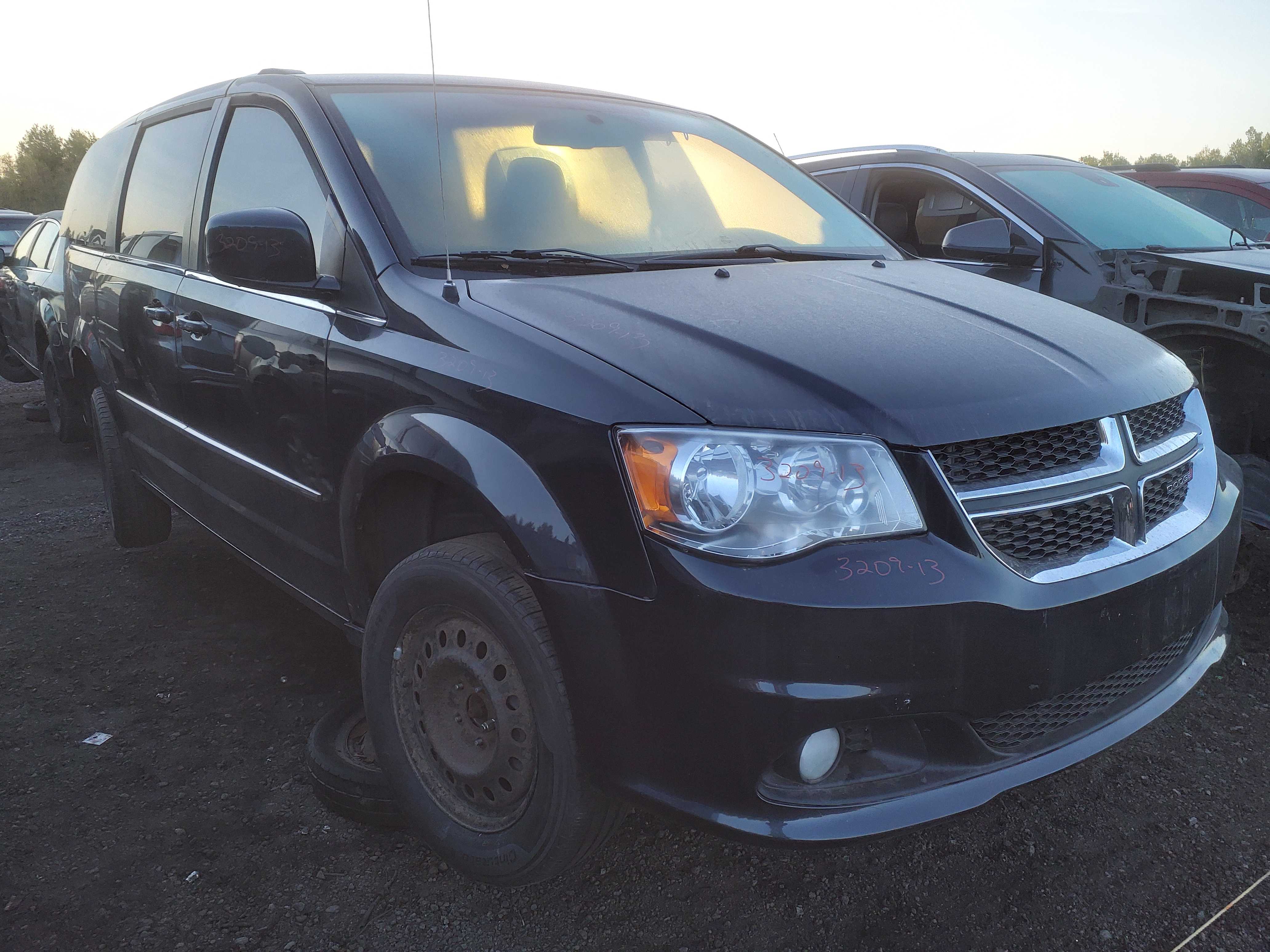 DODGE GRAND CARAVAN 2013