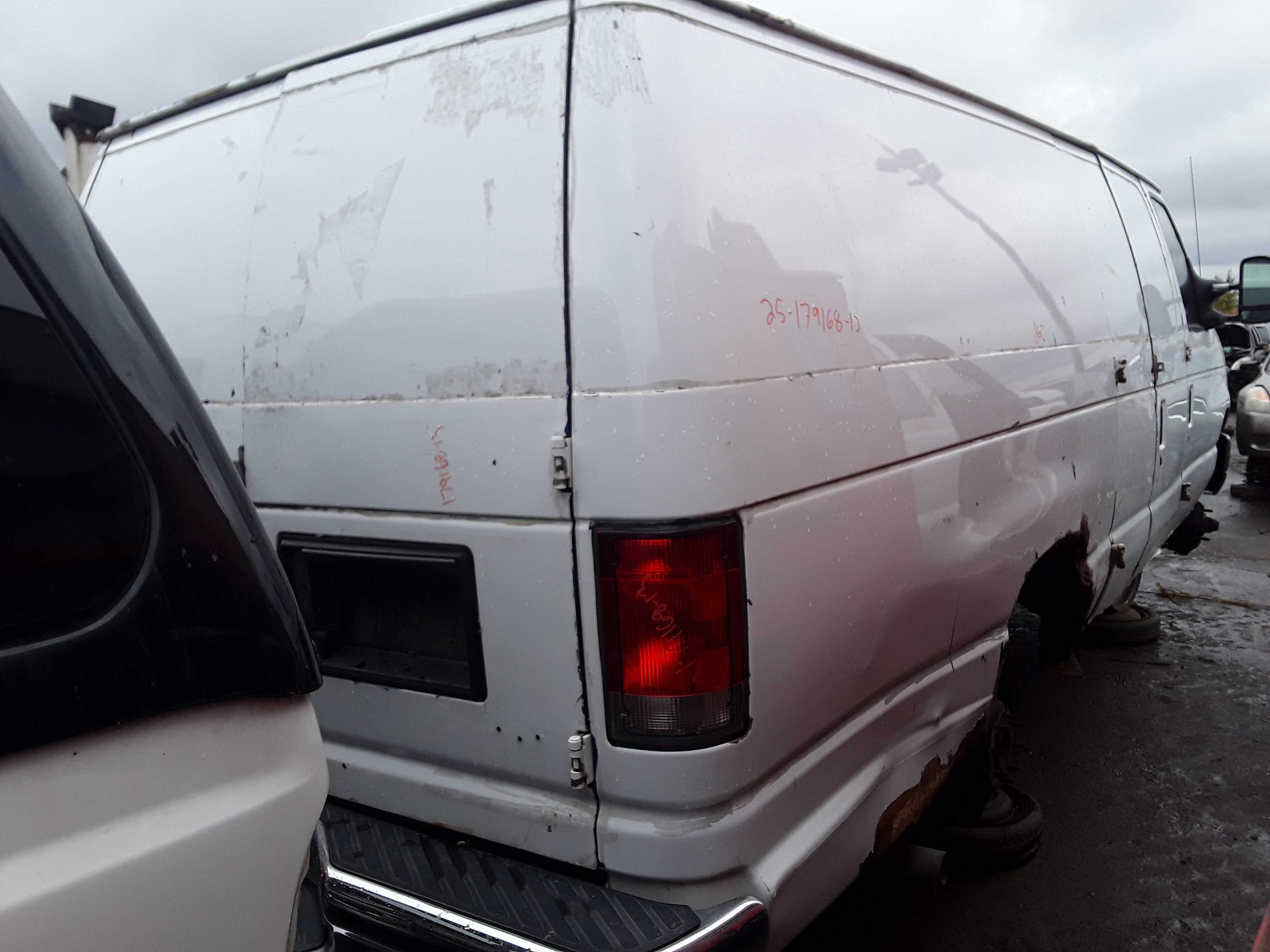 FORD ECONOLINE 2013