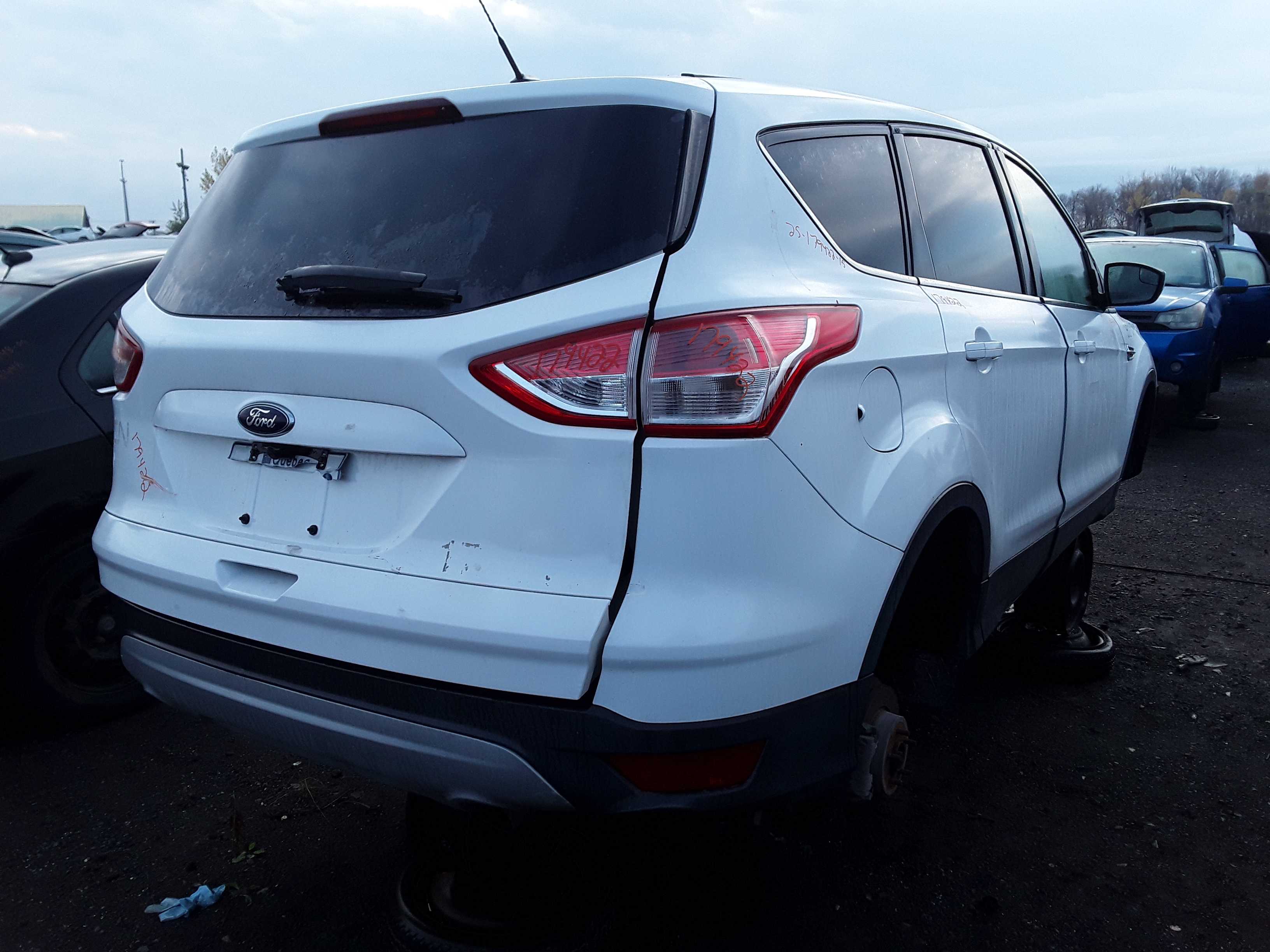FORD ESCAPE 2015