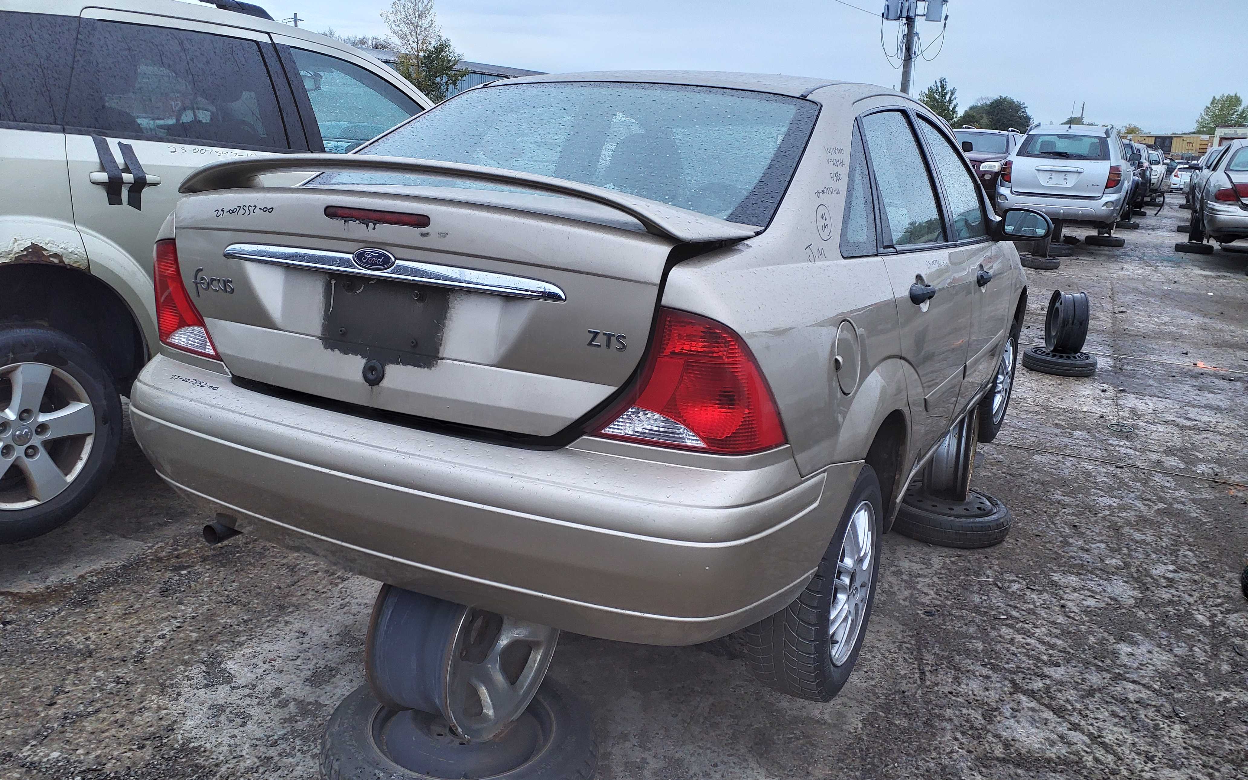 FORD FOCUS 2000