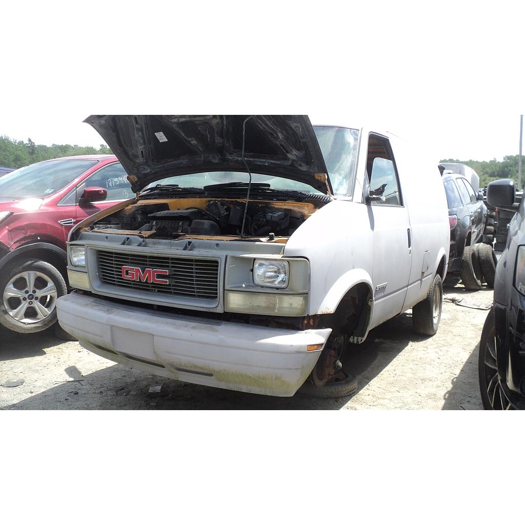 GMC SAFARI 2001