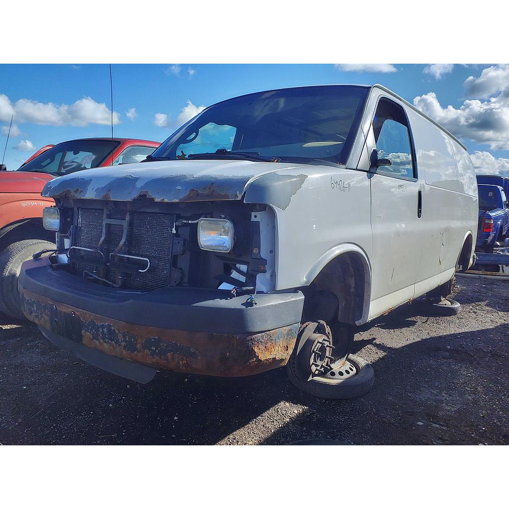 GMC SAVANA CARGO 2011