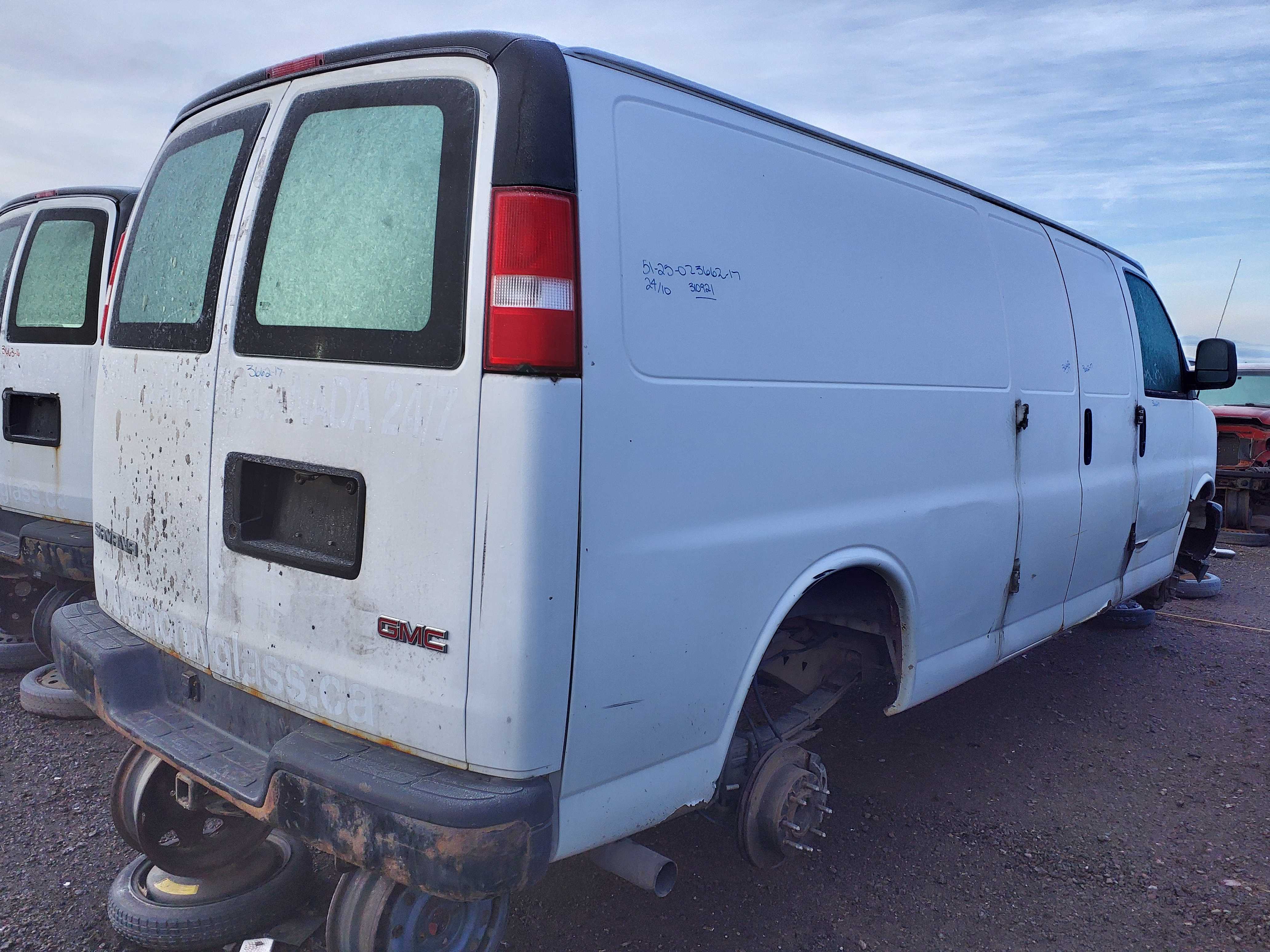 GMC SAVANA CARGO 2017