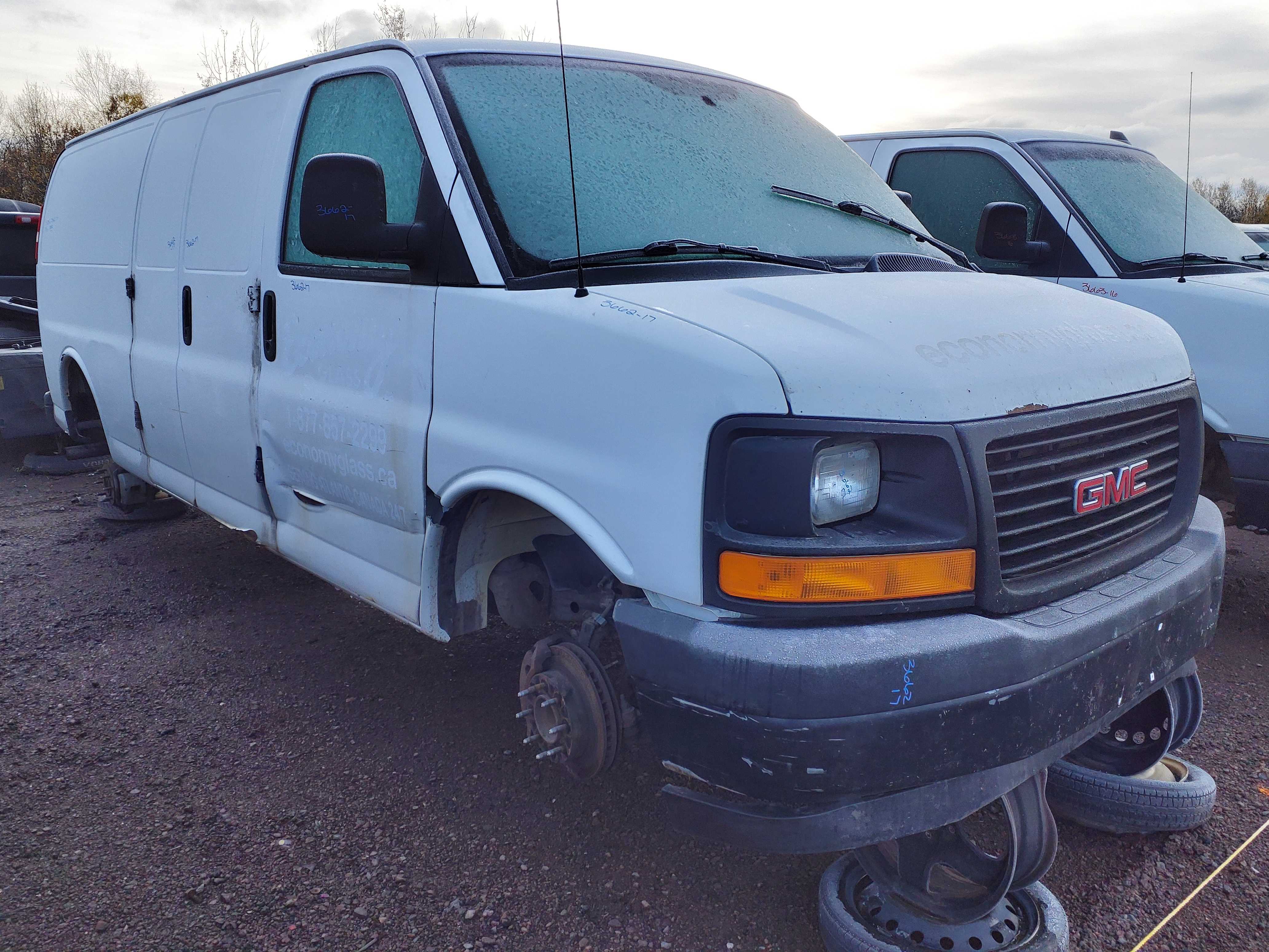 GMC SAVANA CARGO 2017