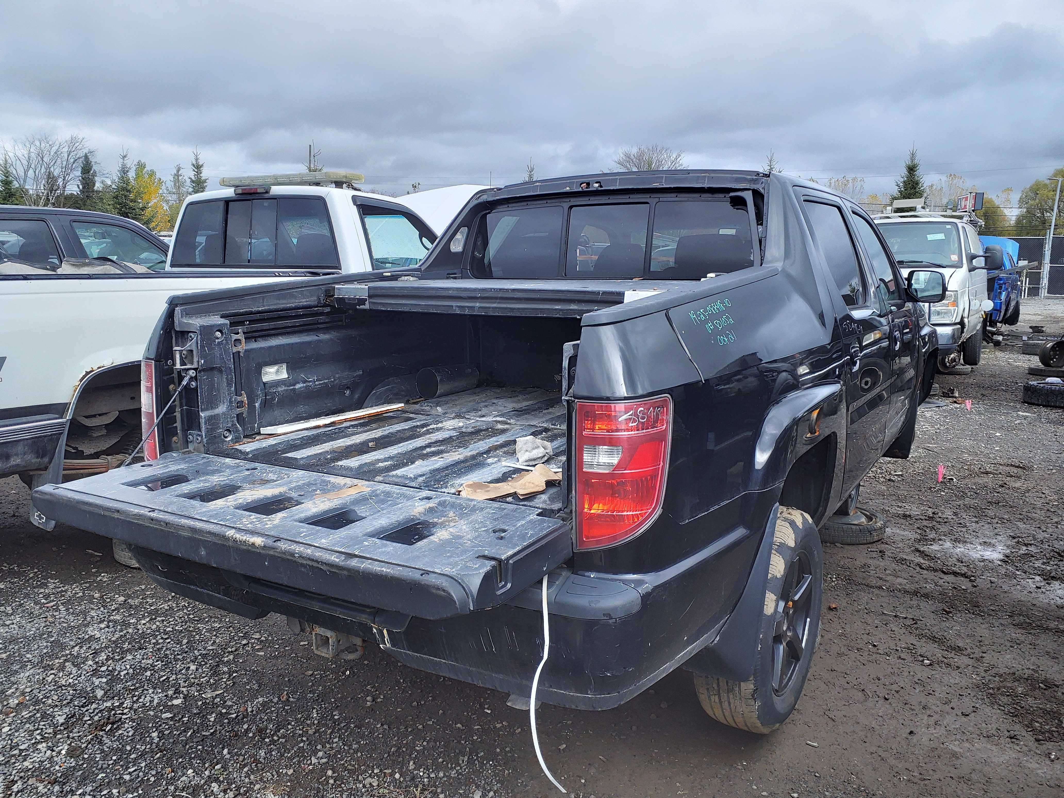 HONDA RIDGELINE 2010
