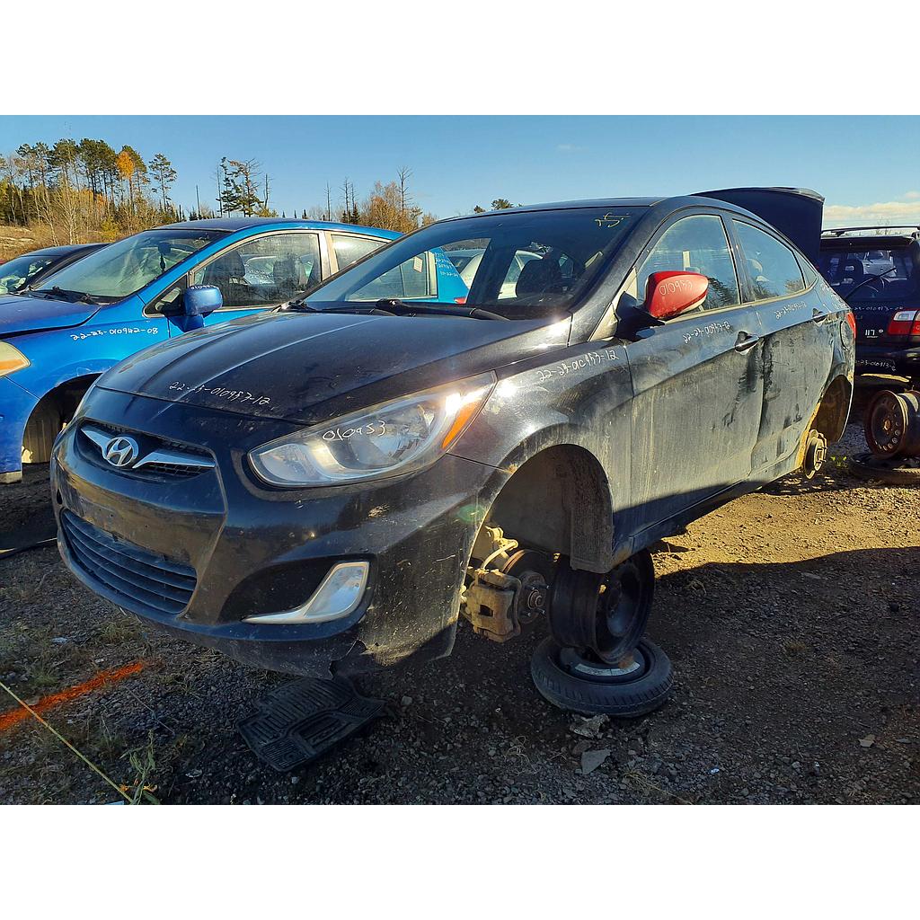 HYUNDAI ACCENT 2012