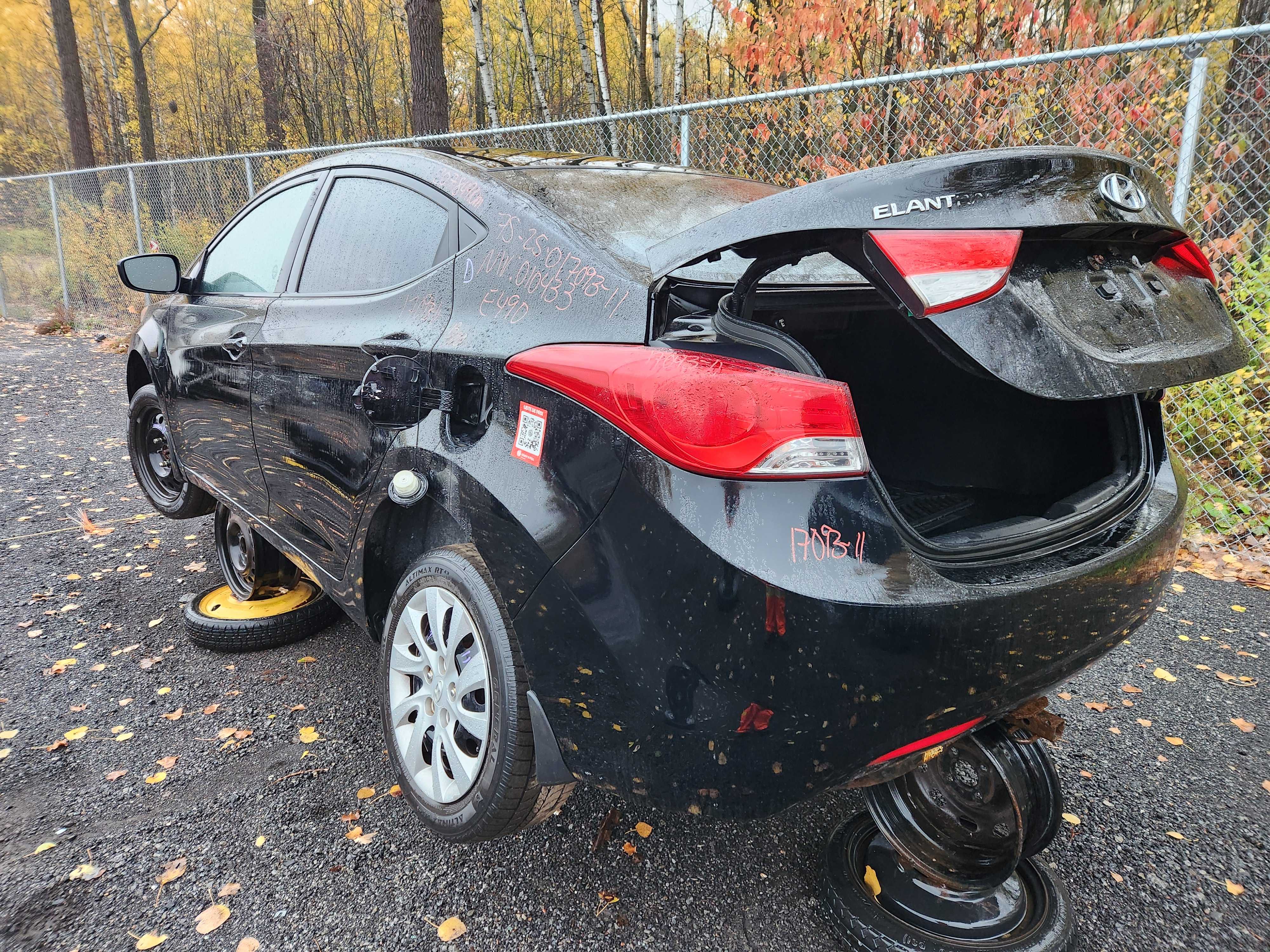 HYUNDAI ELANTRA 2011