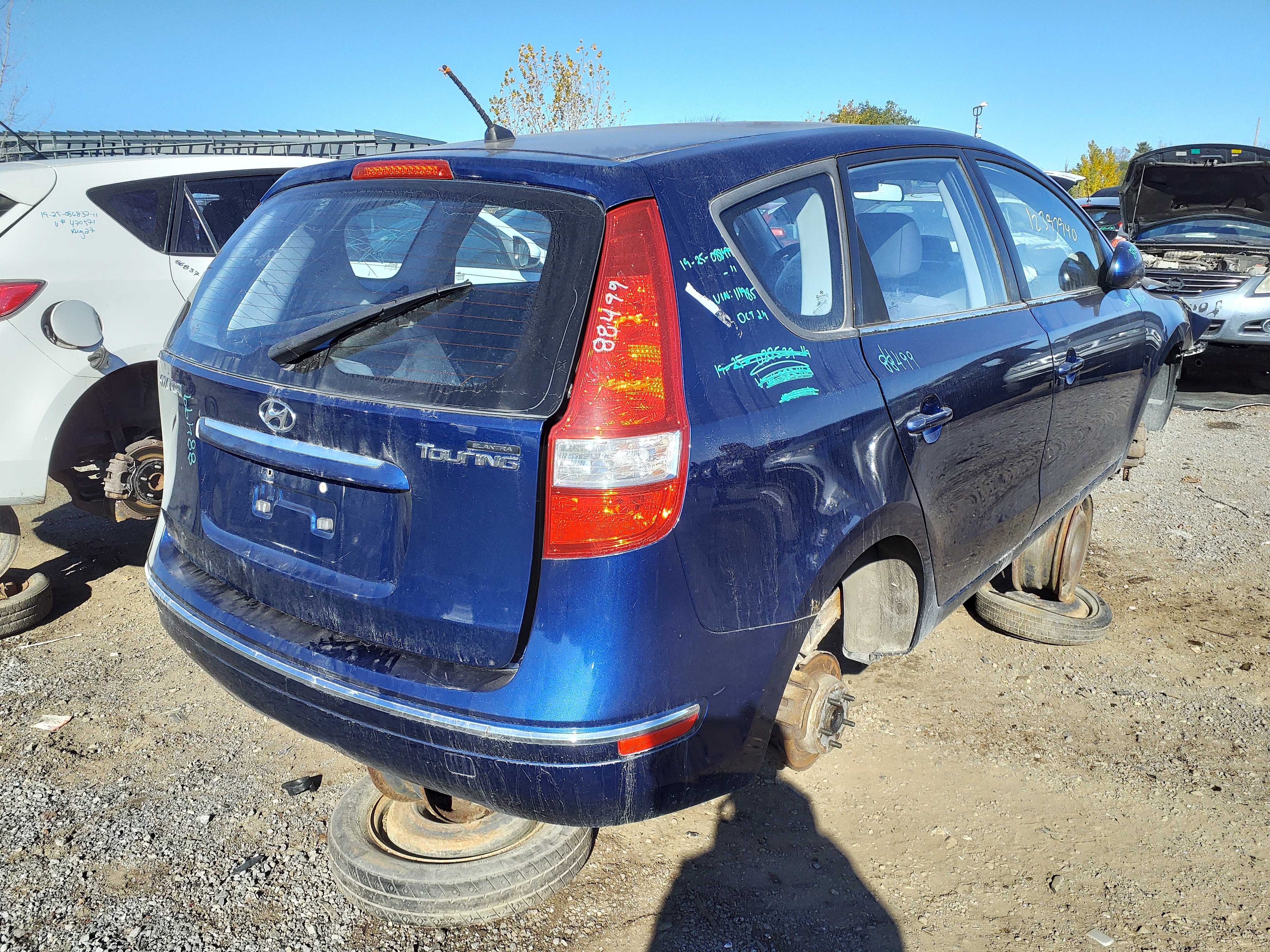 HYUNDAI ELANTRA 2011