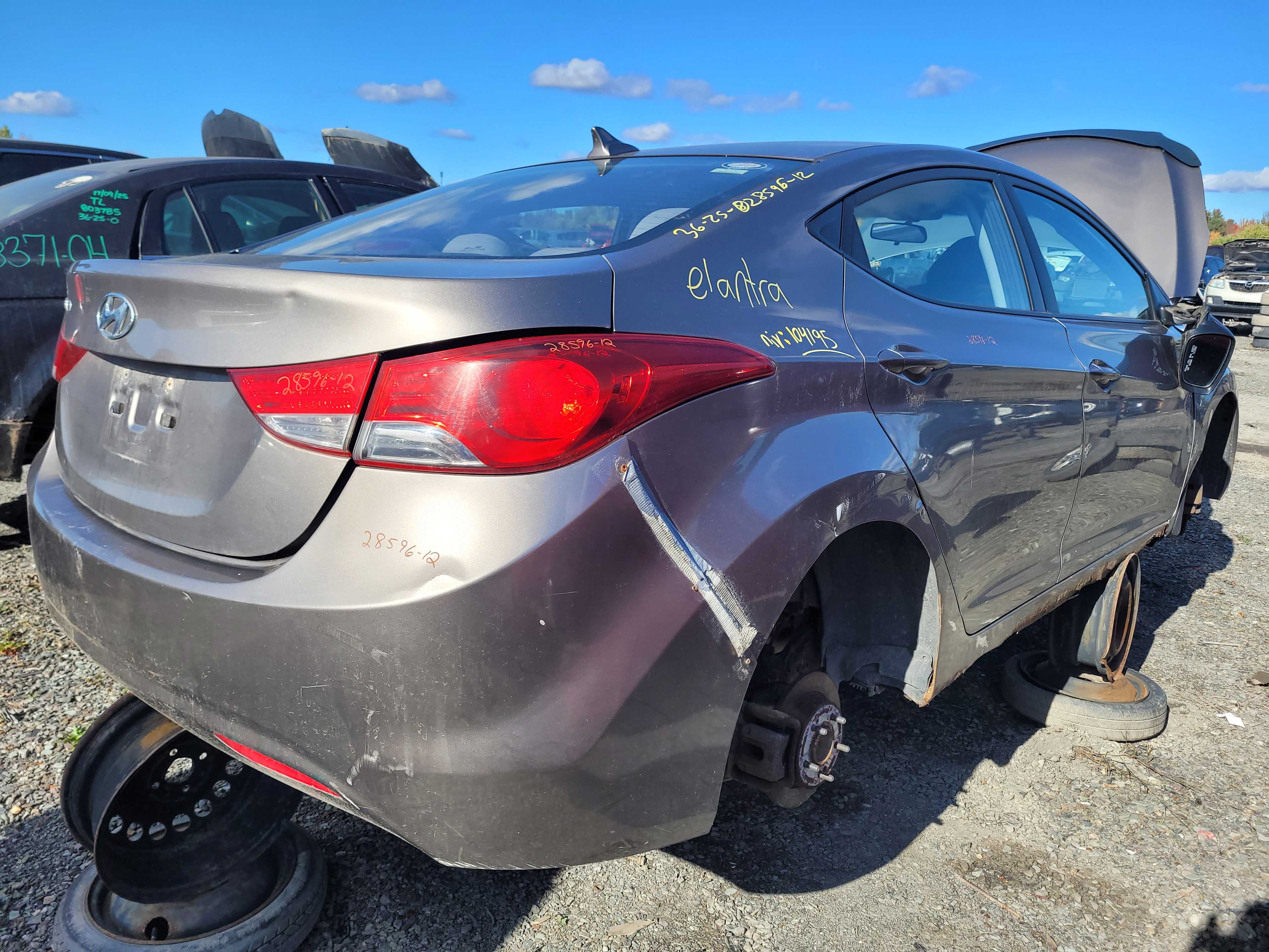 HYUNDAI ELANTRA 2012