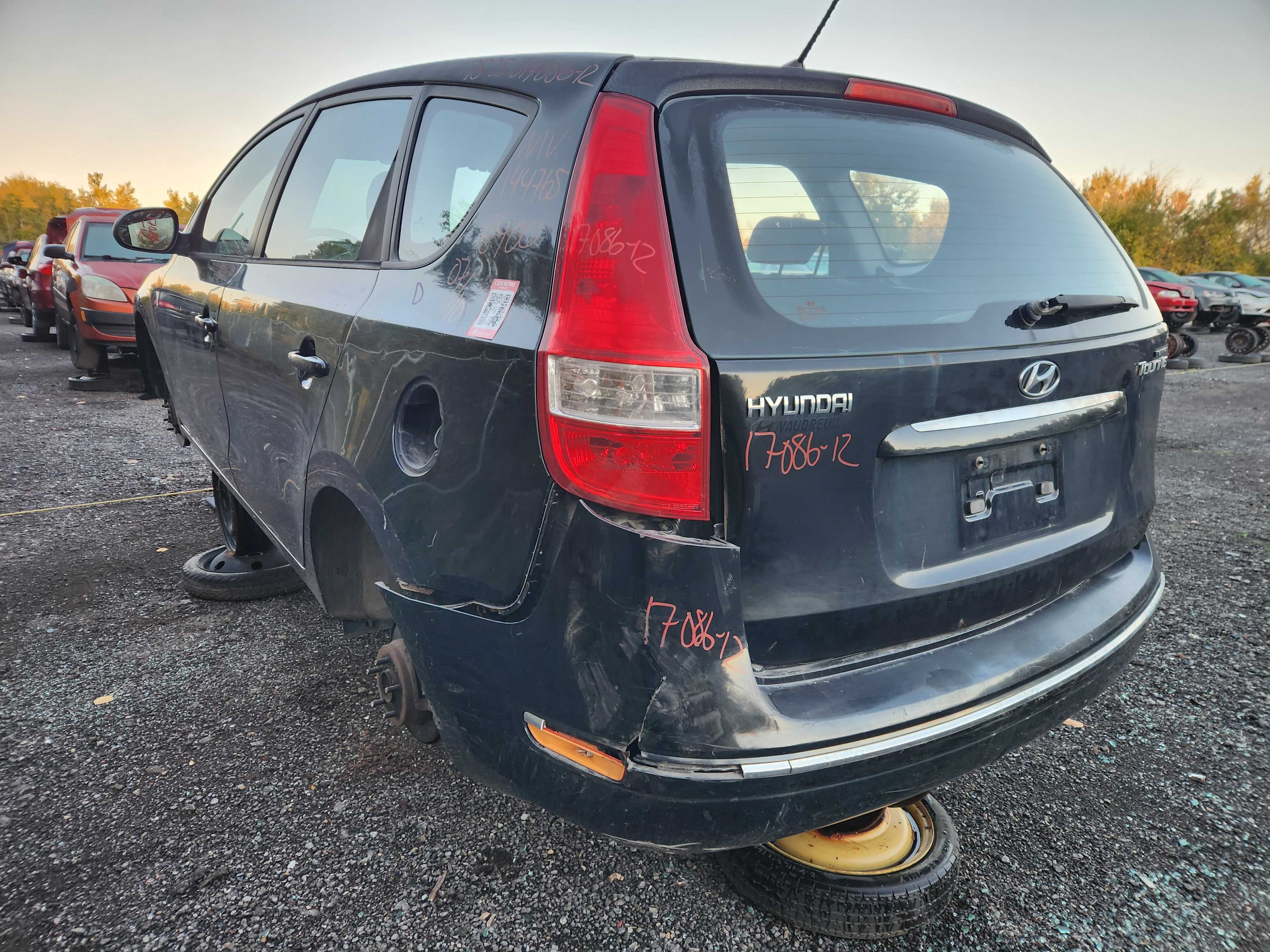 HYUNDAI ELANTRA 2012