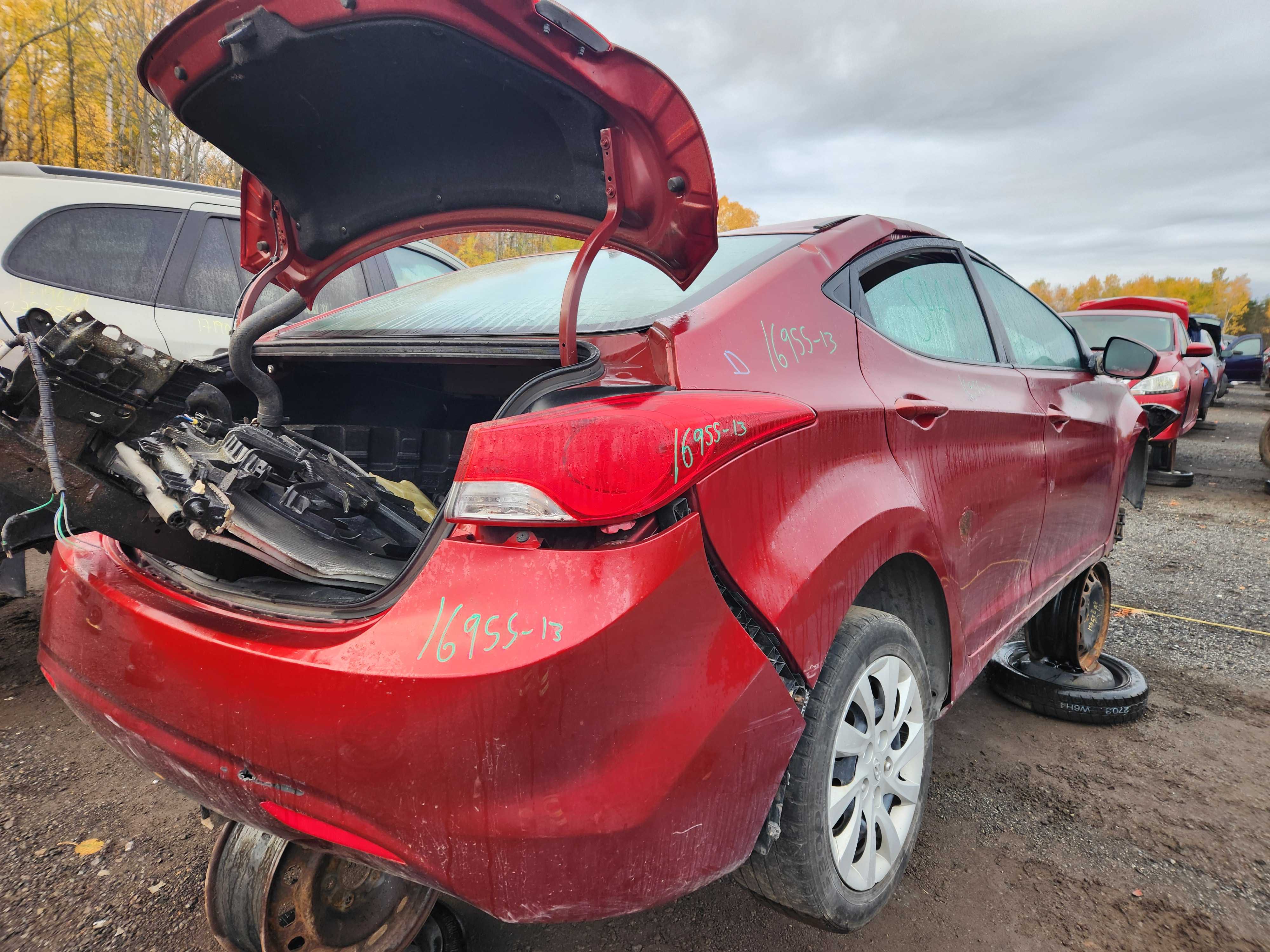 HYUNDAI ELANTRA 2013