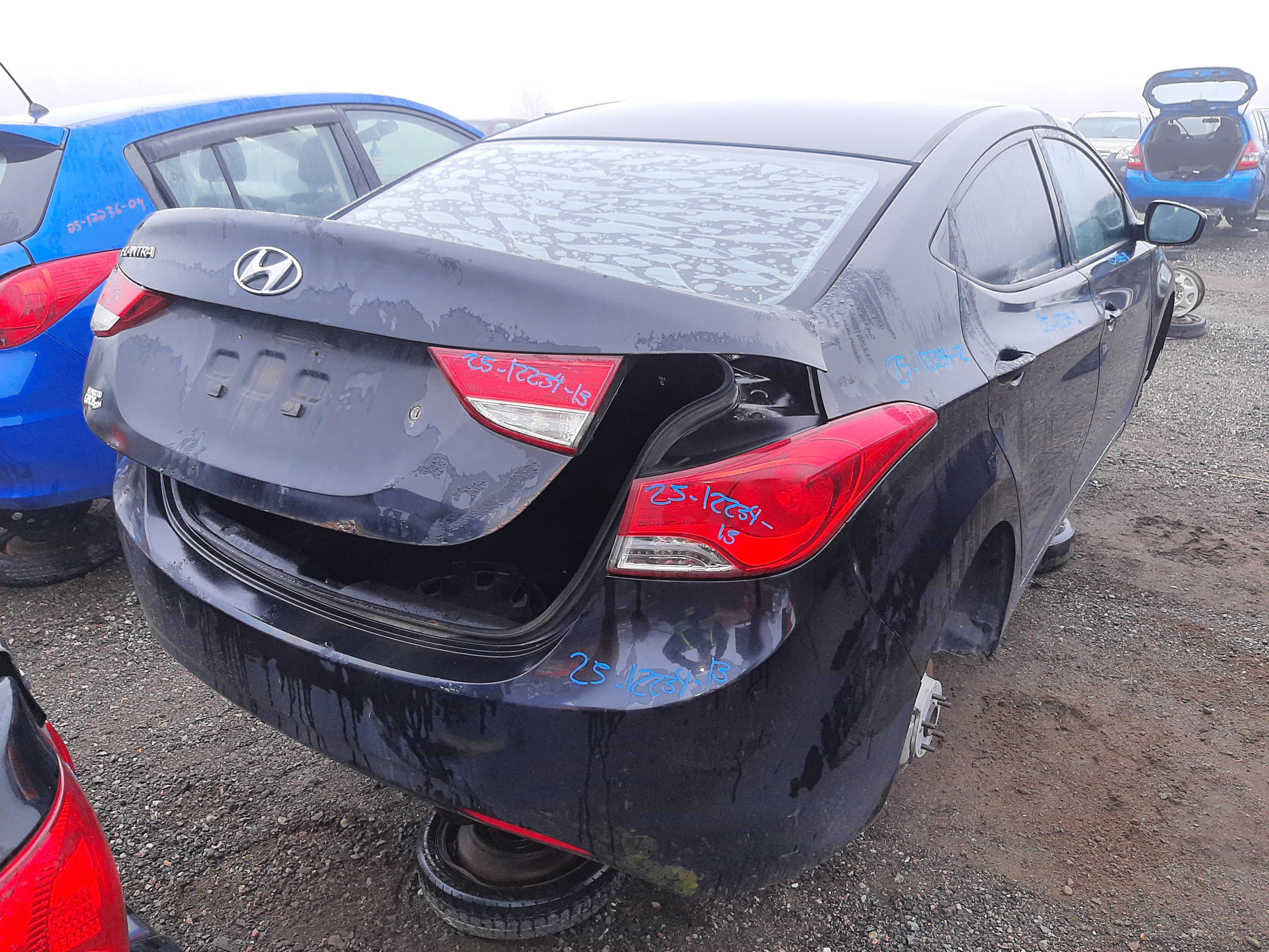 HYUNDAI ELANTRA 2013