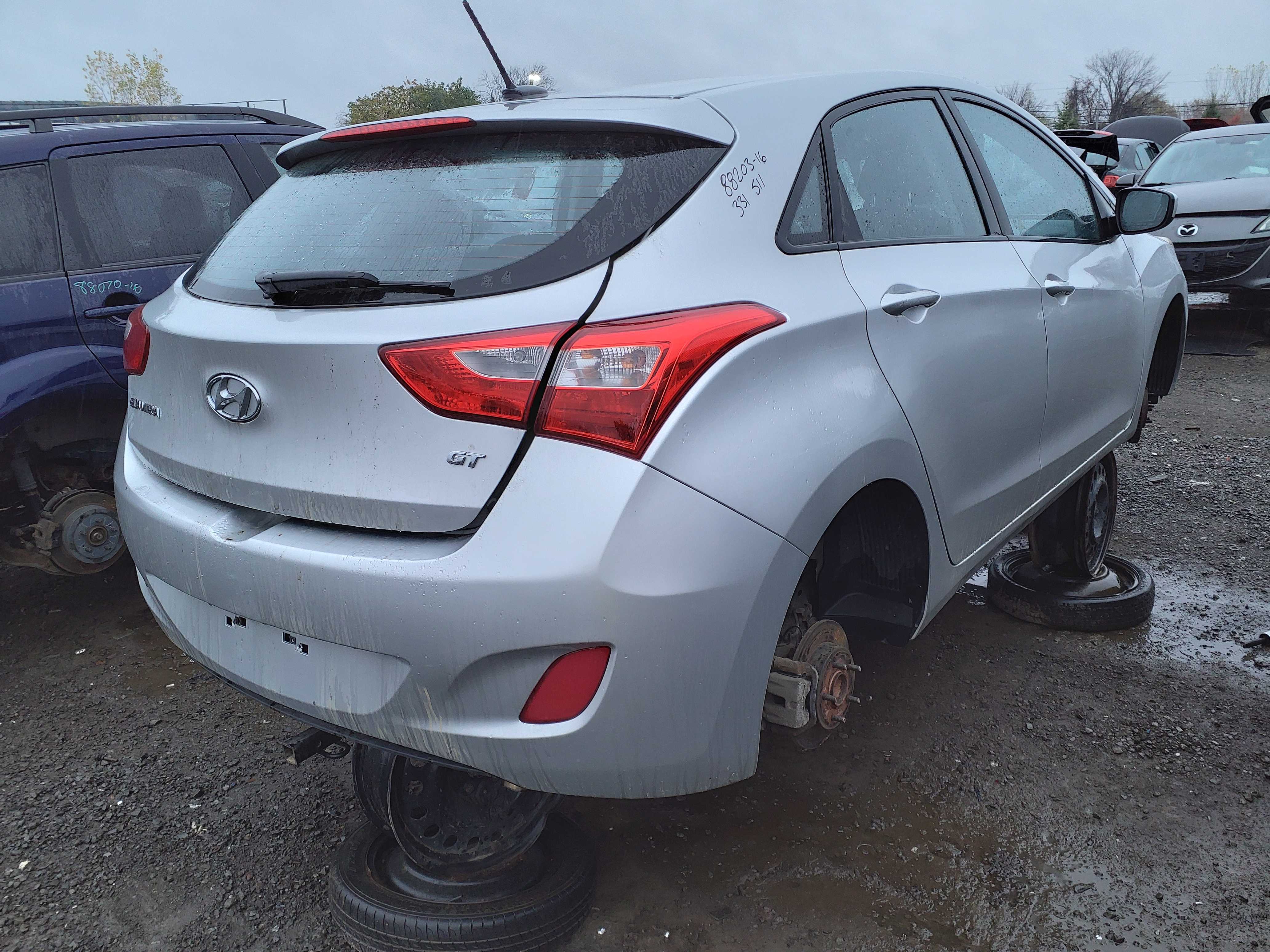 HYUNDAI ELANTRA 2016