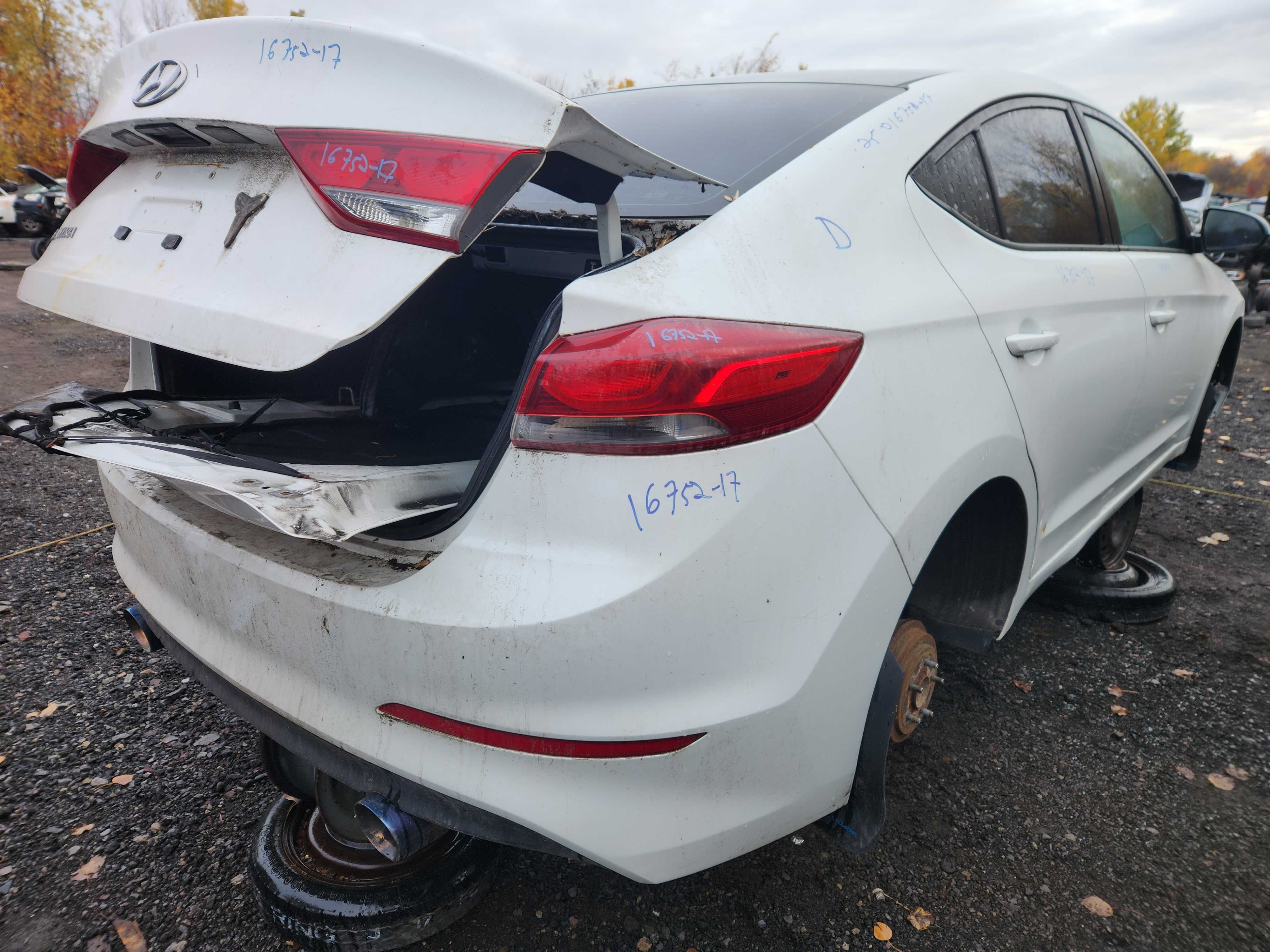 HYUNDAI ELANTRA 2017