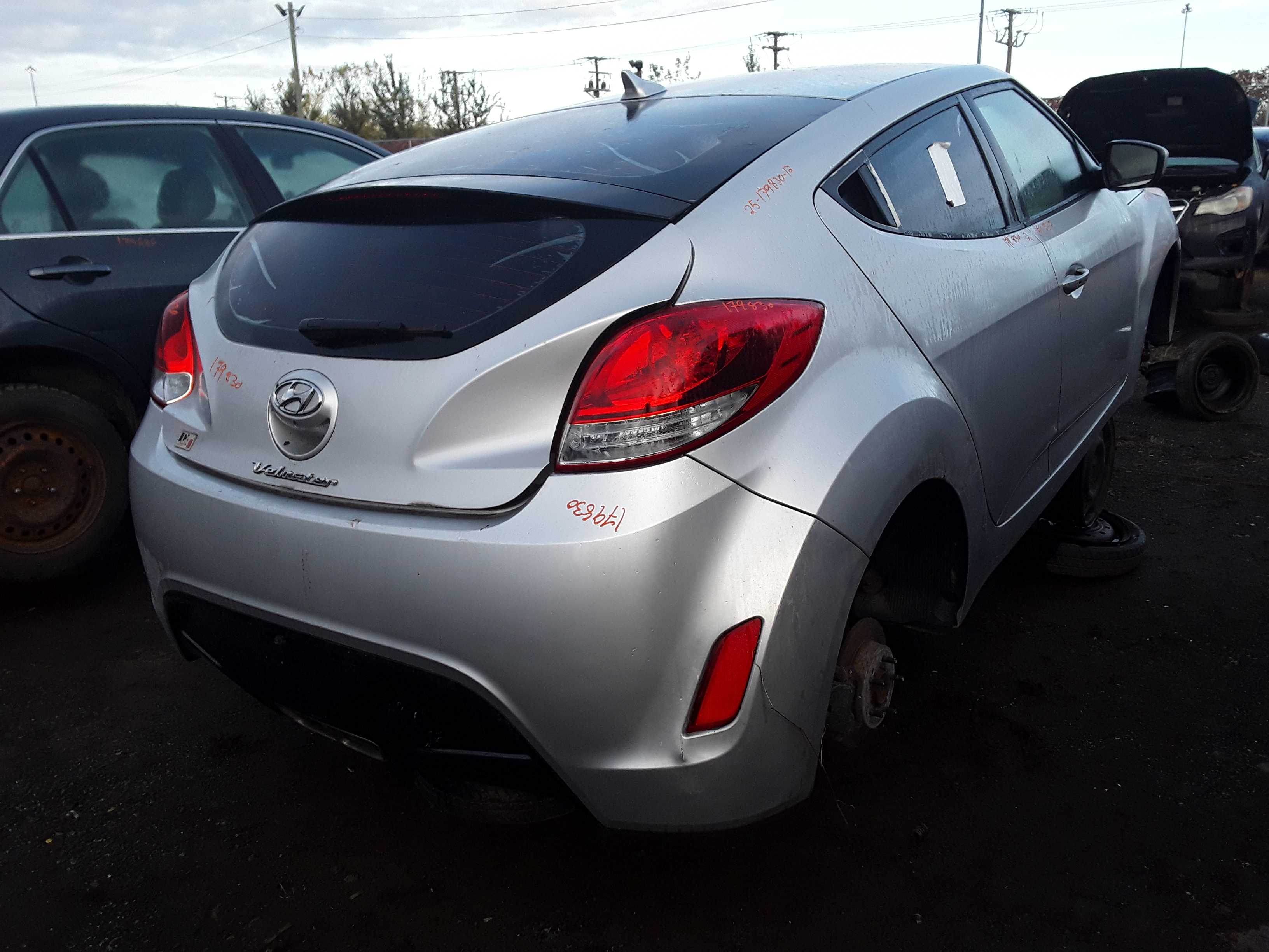 HYUNDAI VELOSTER 2012