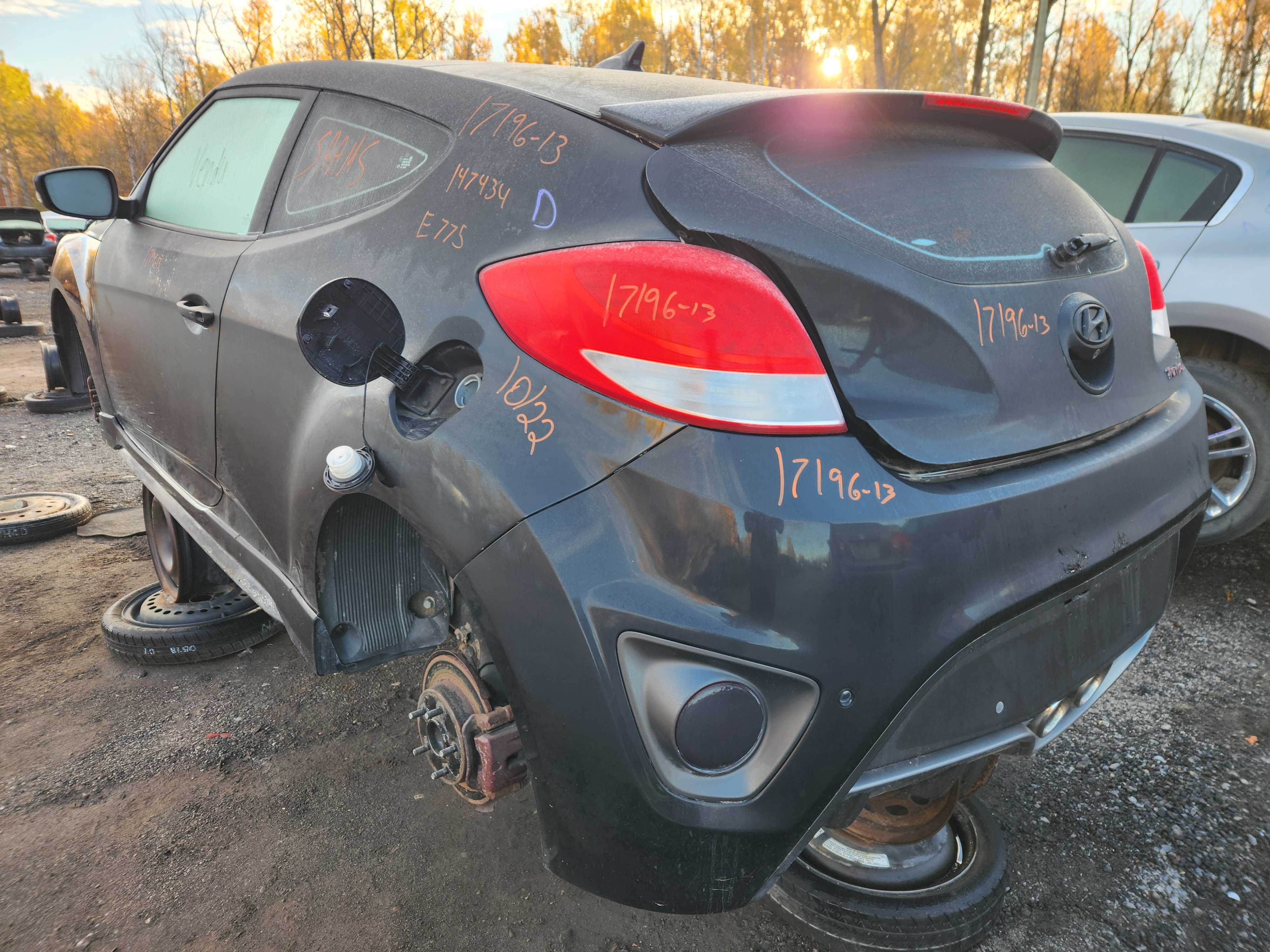 HYUNDAI VELOSTER 2013