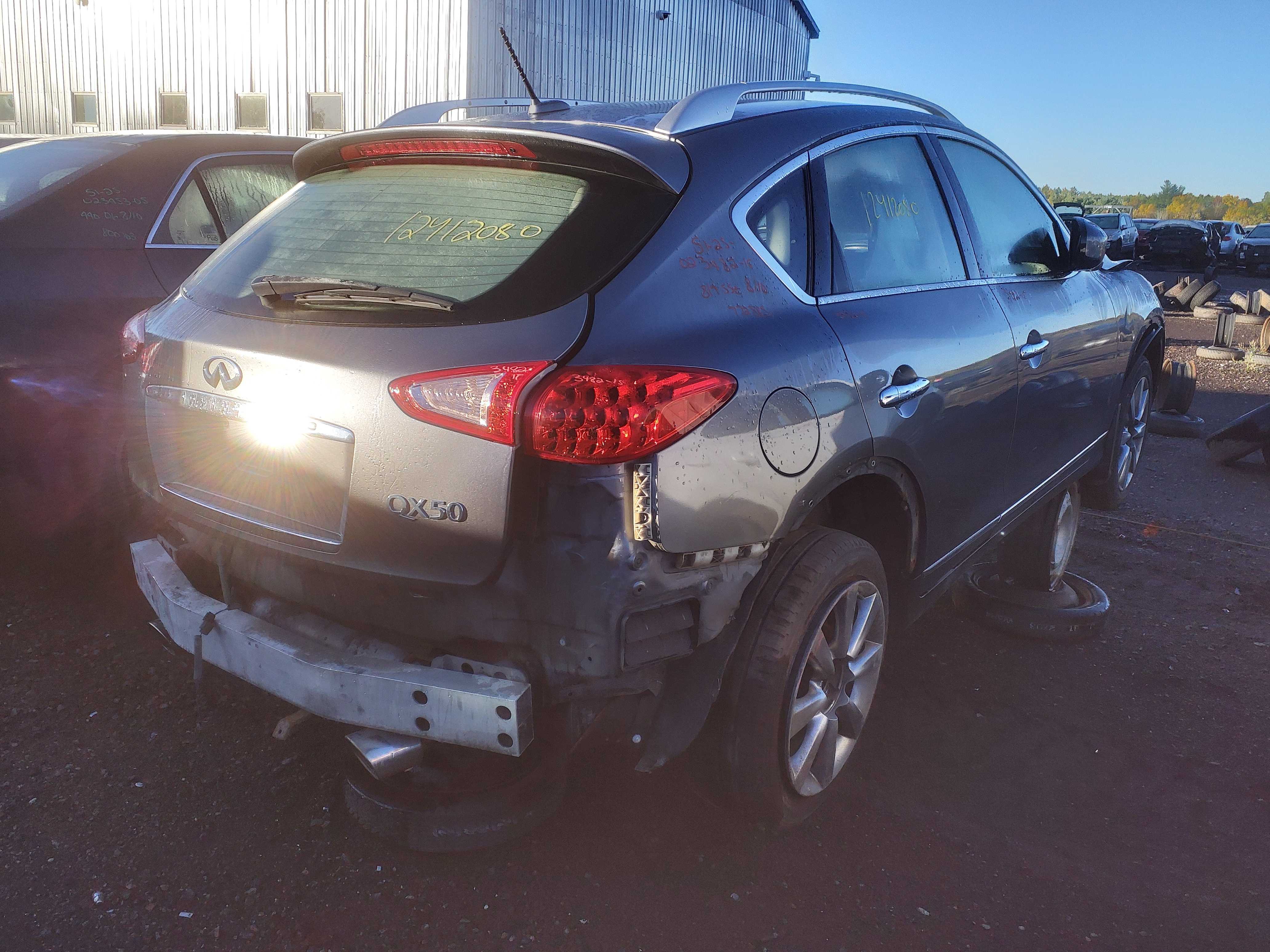 INFINITI QX50 2015