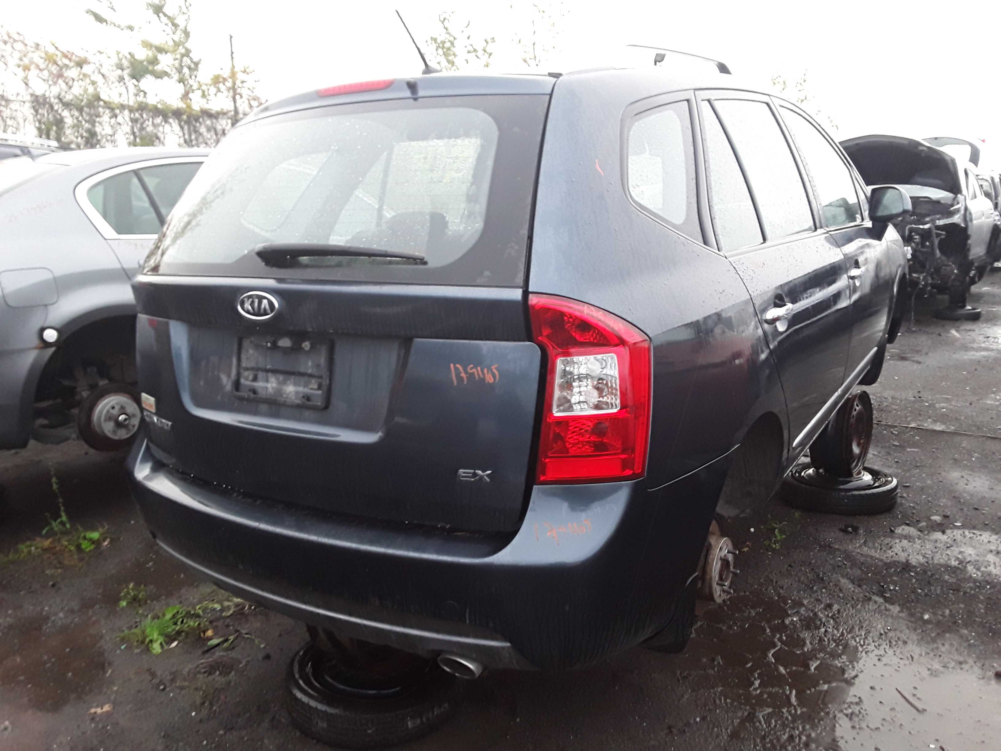 KIA RONDO 2012
