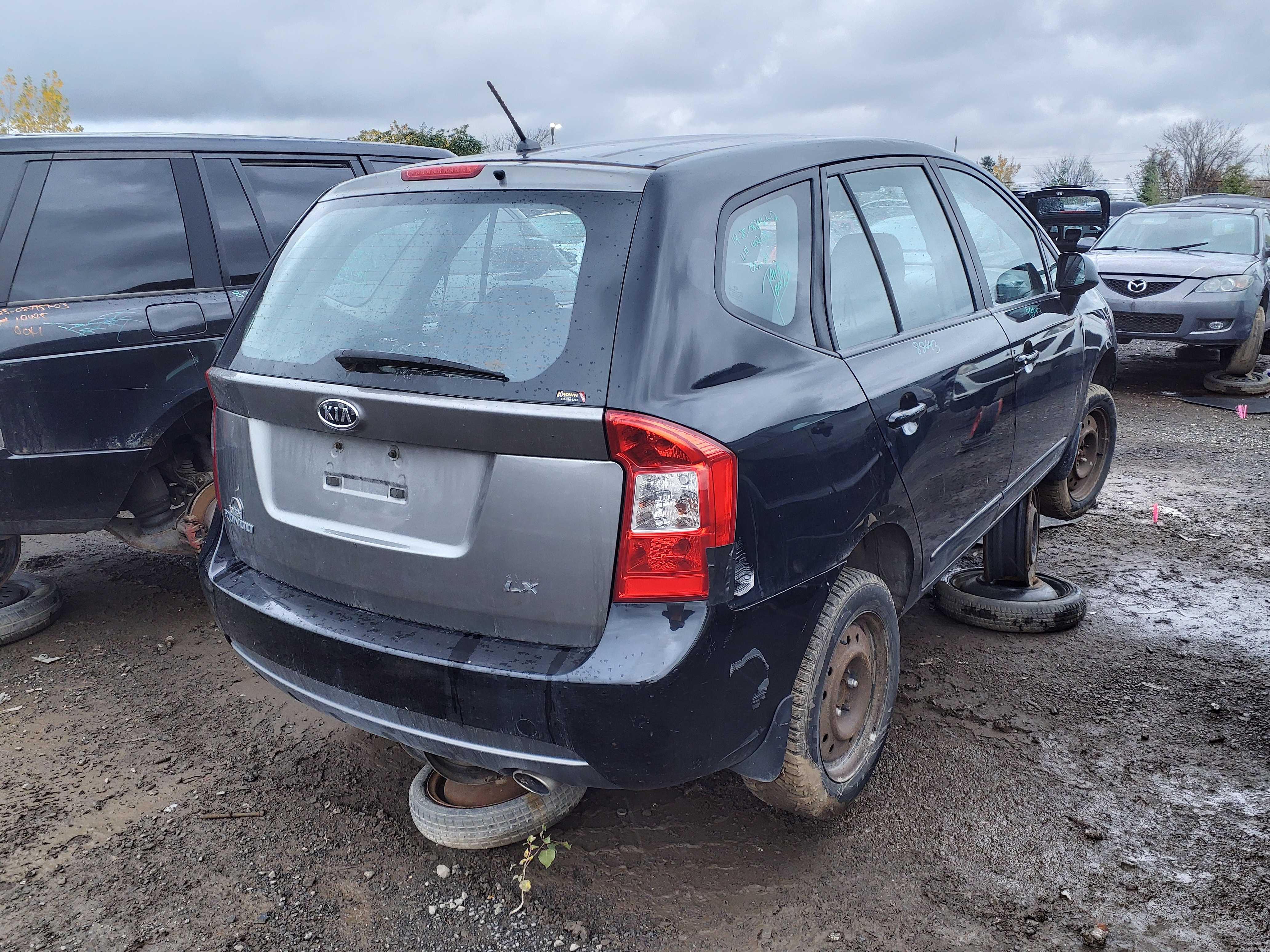 KIA RONDO 2012