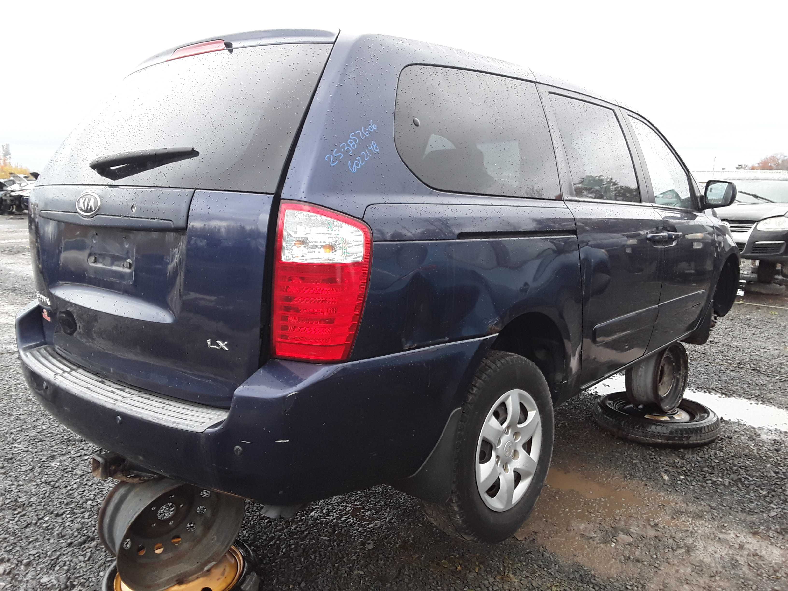 KIA SEDONA 2006