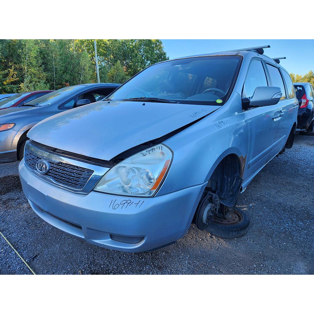 KIA SEDONA 2011