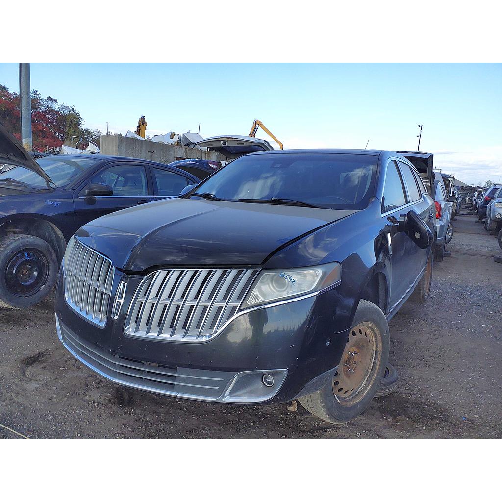 LINCOLN MKT 2010