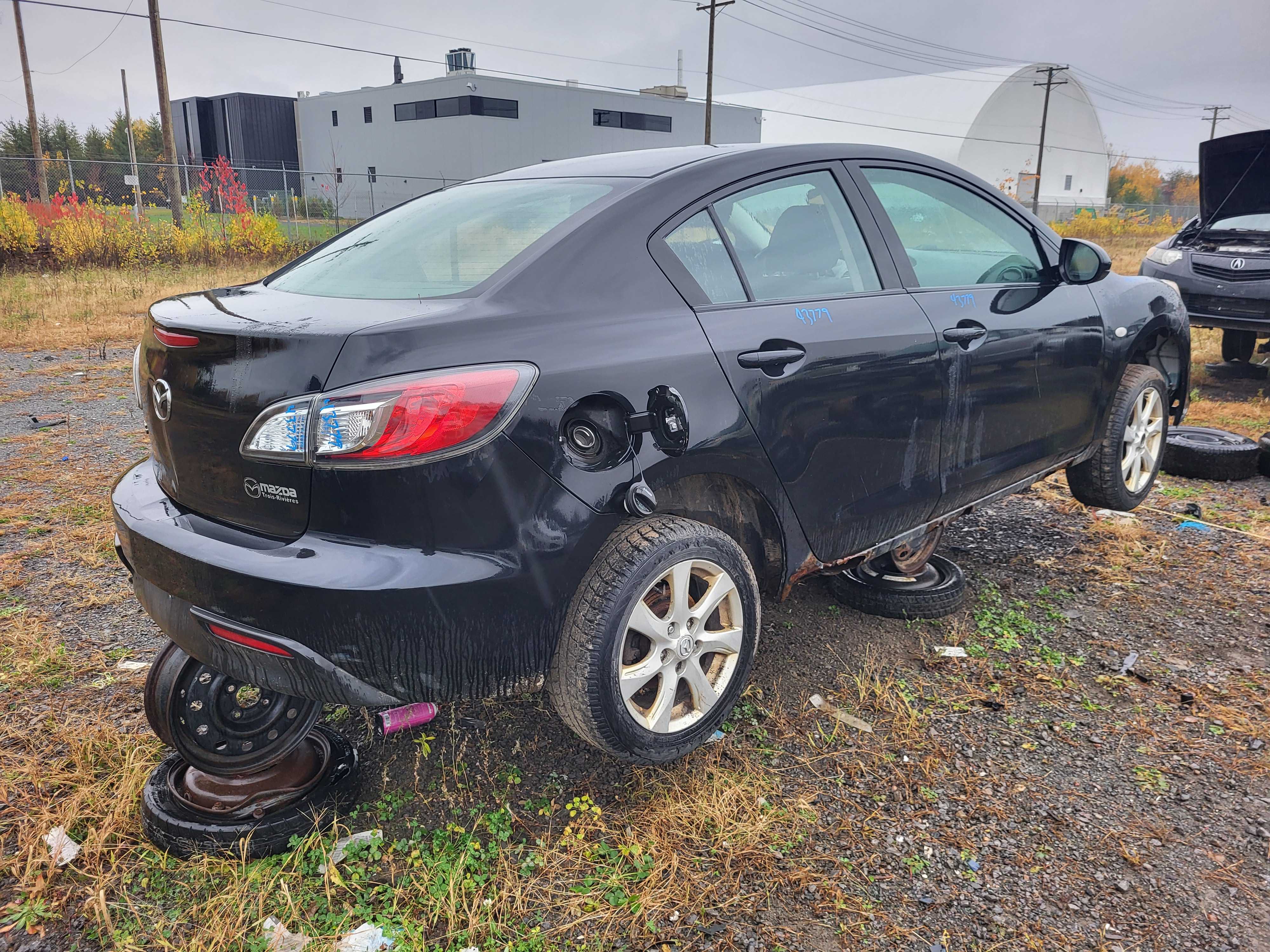 MAZDA MAZDA3 2010