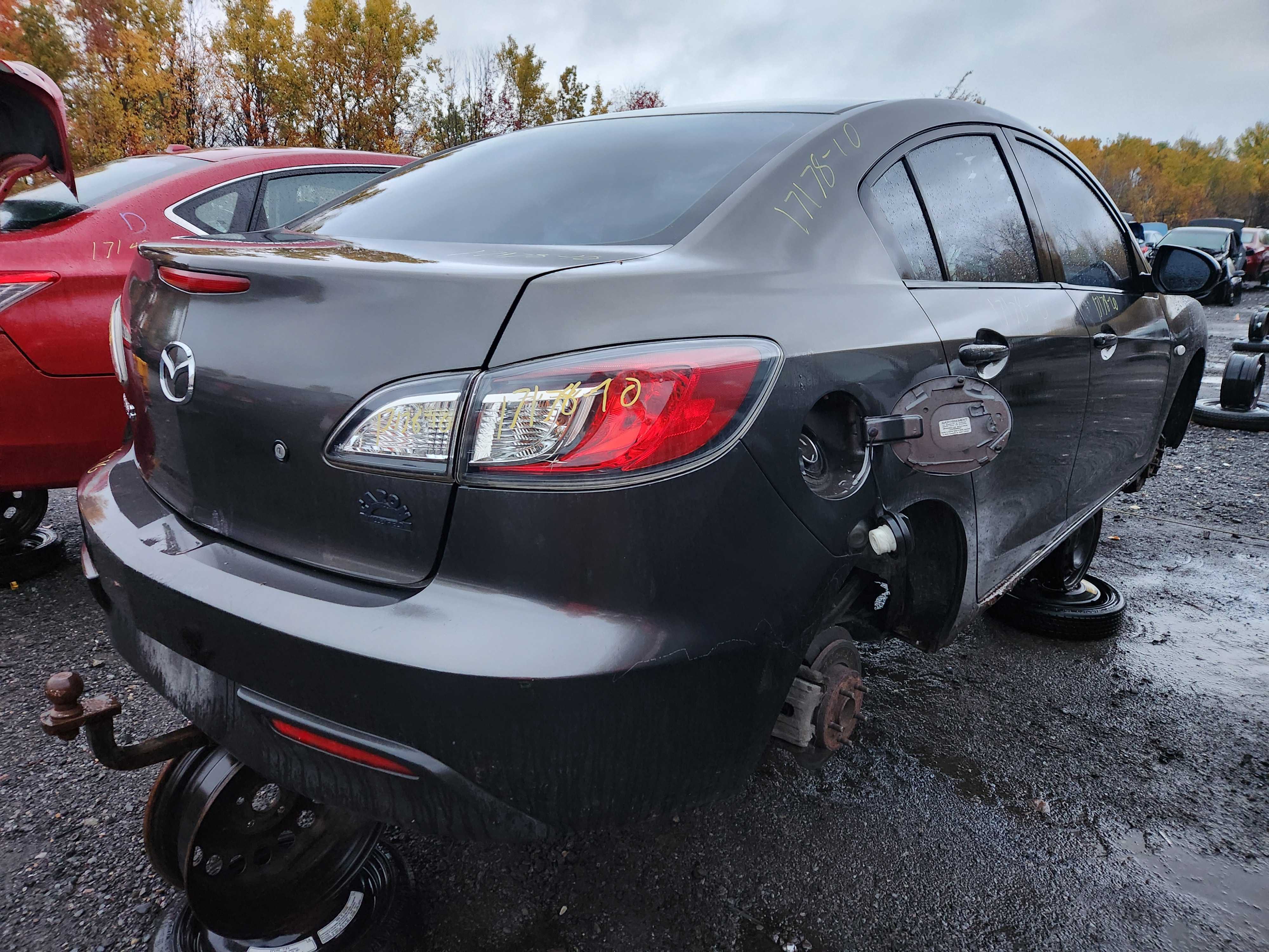 MAZDA MAZDA3 2010