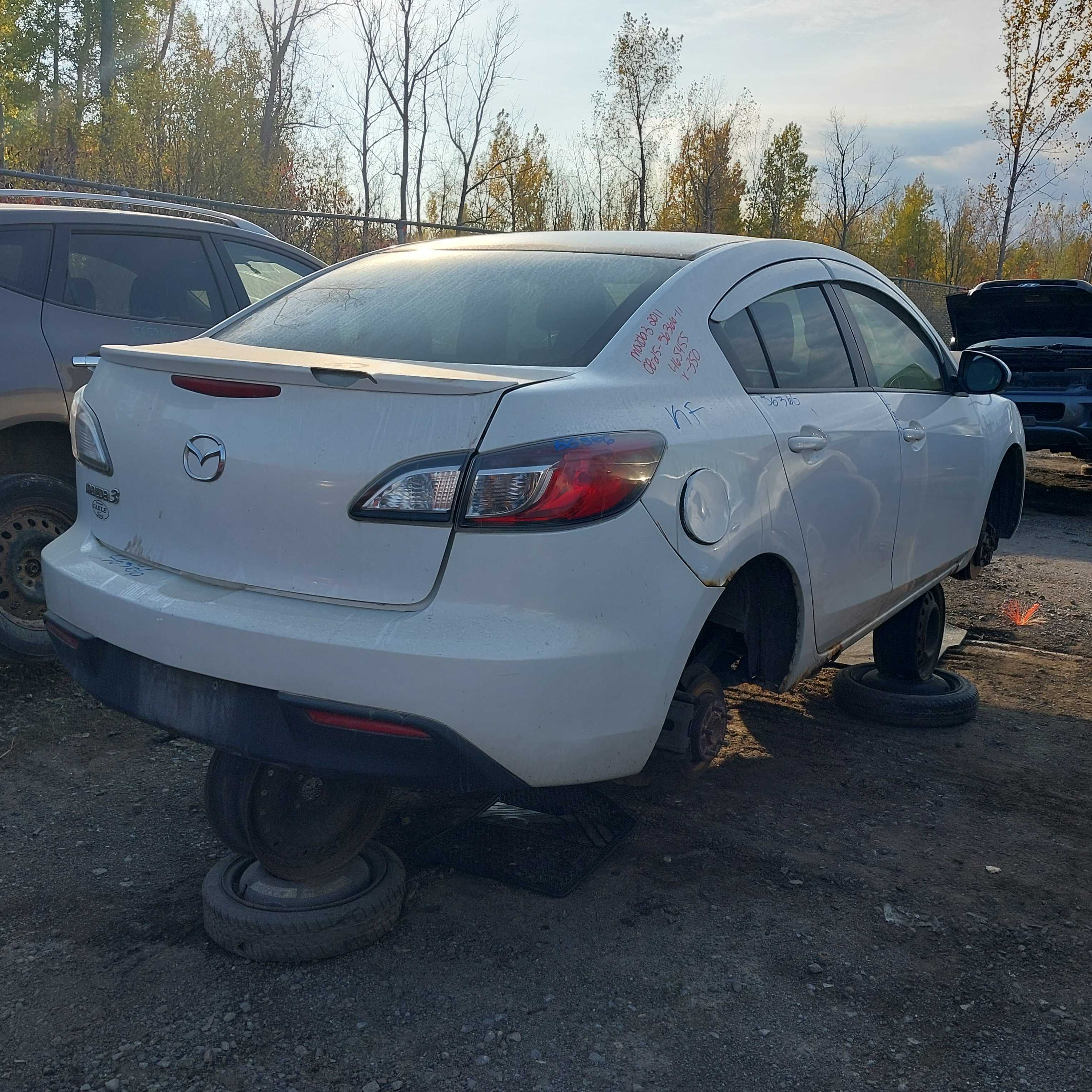MAZDA MAZDA3 2011