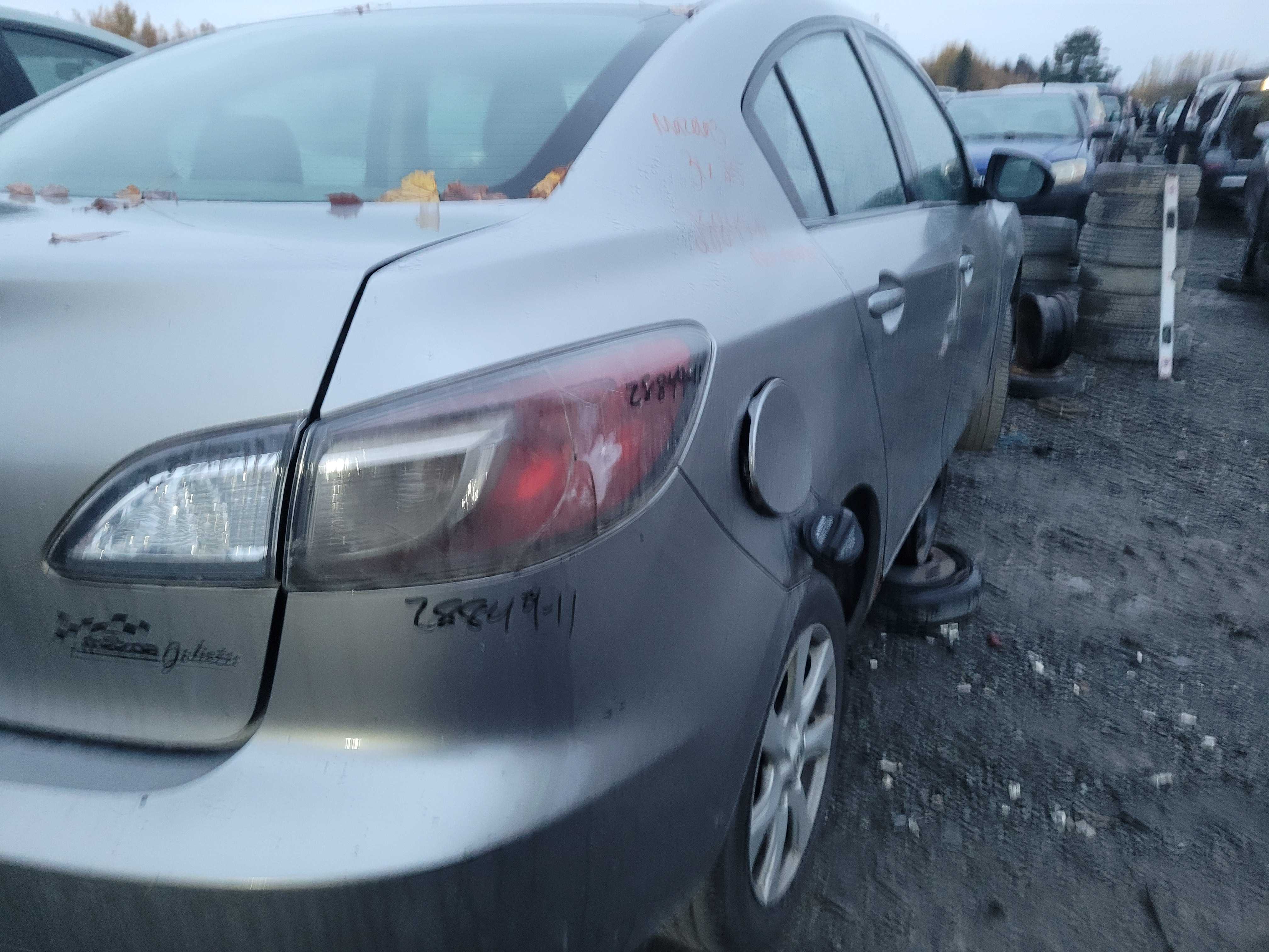 MAZDA MAZDA3 2011