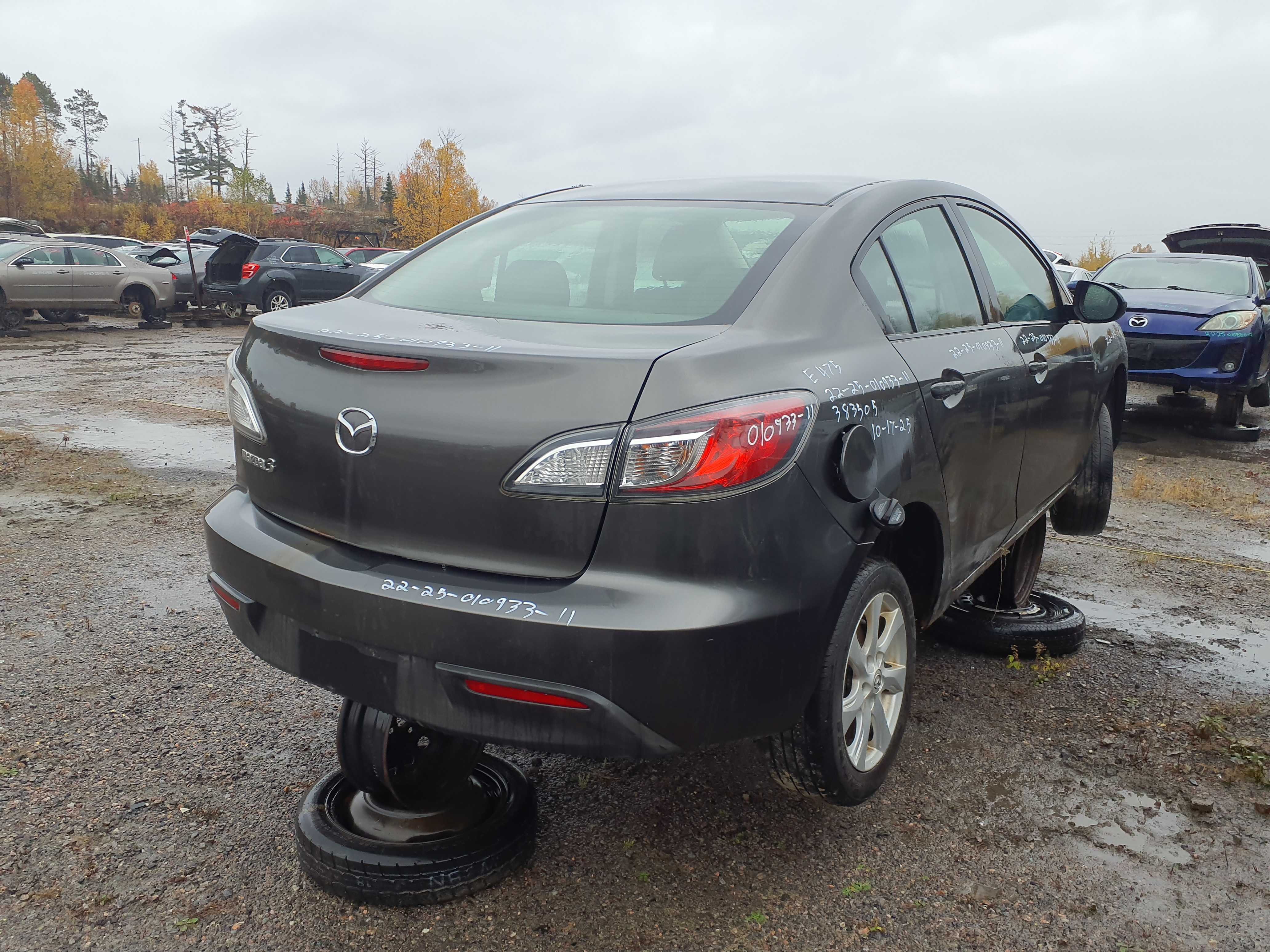 MAZDA MAZDA3 2011