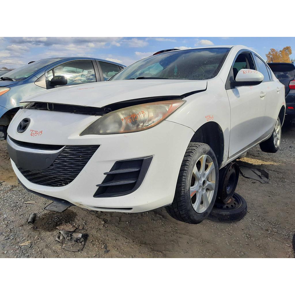 MAZDA MAZDA3 2013