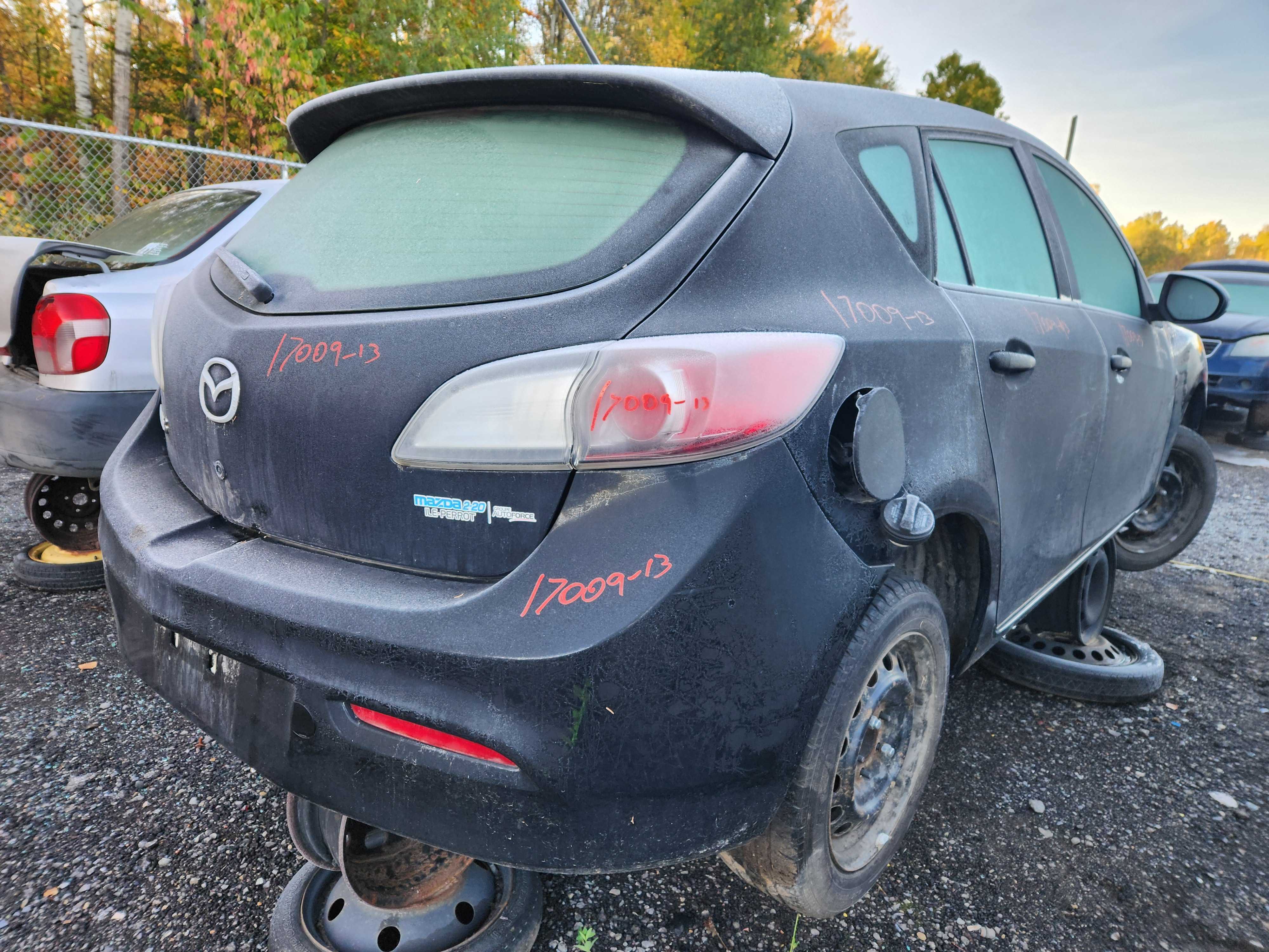 MAZDA MAZDA3 2013
