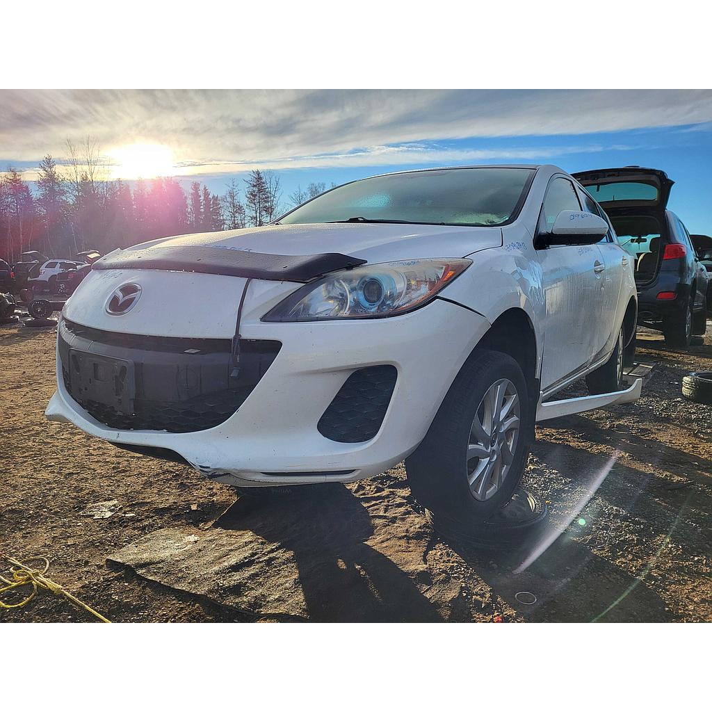 MAZDA MAZDA3 2013