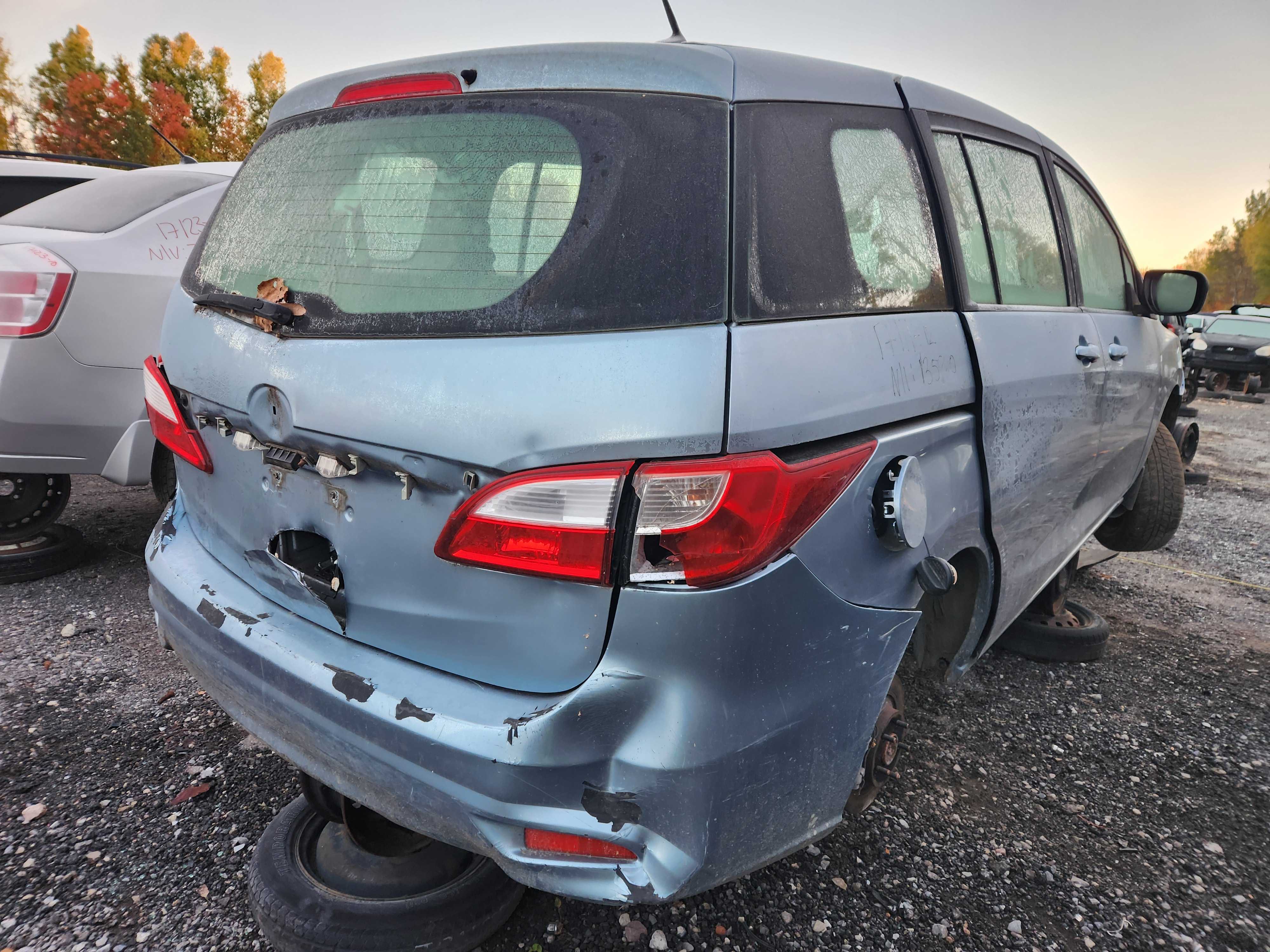 MAZDA MAZDA5 2012