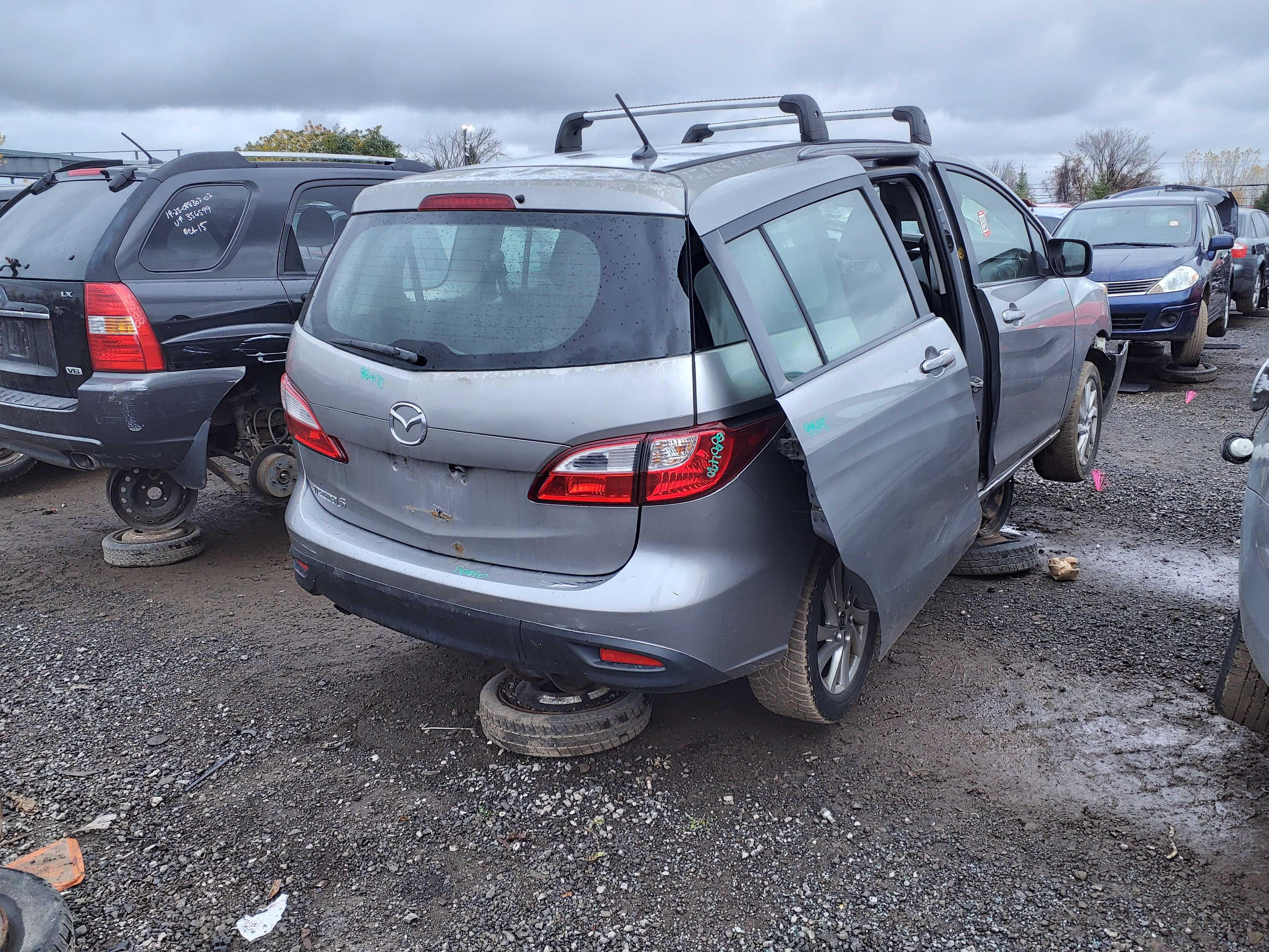 MAZDA MAZDA5 2015