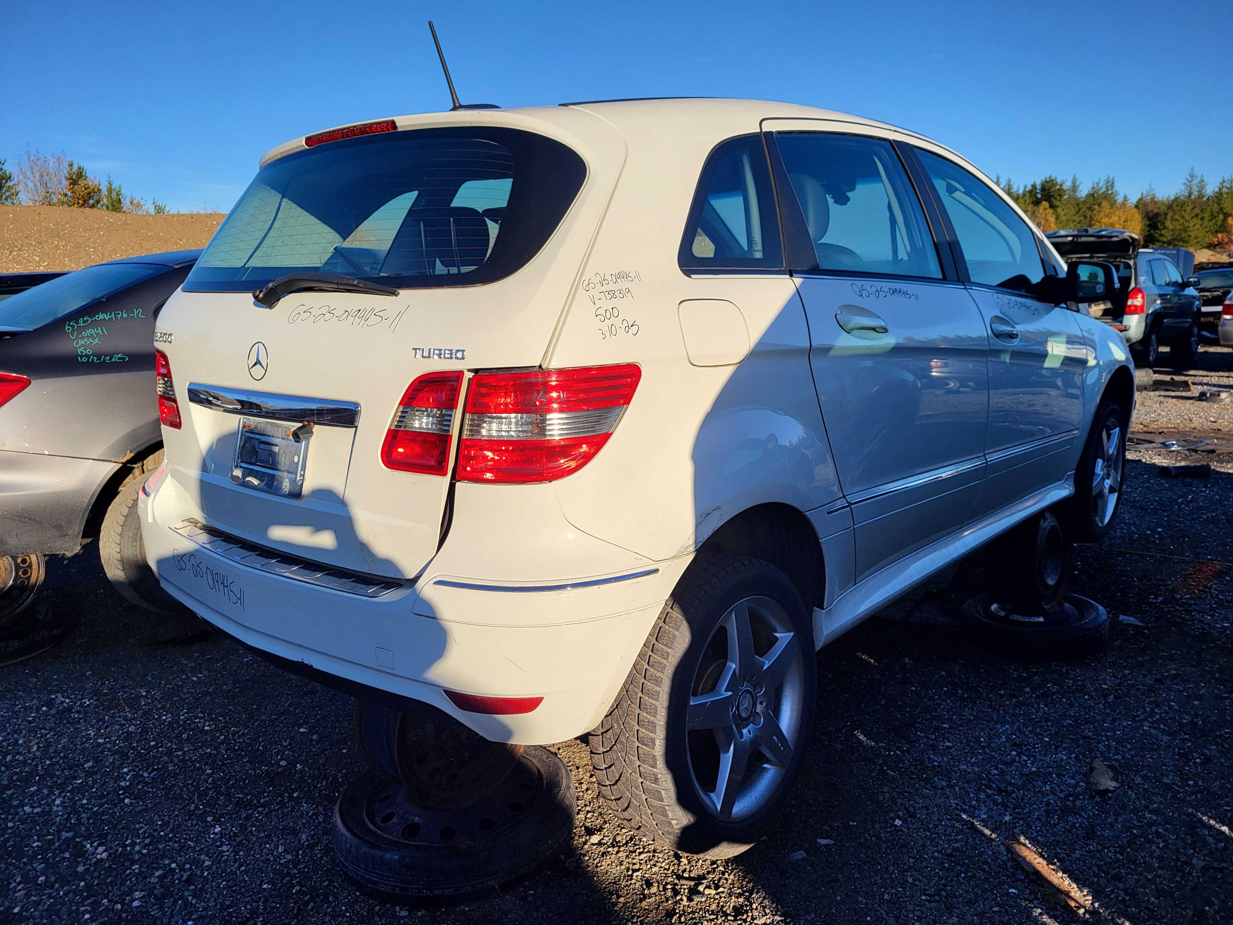 MERCEDES-BENZ B-CLASS 2011