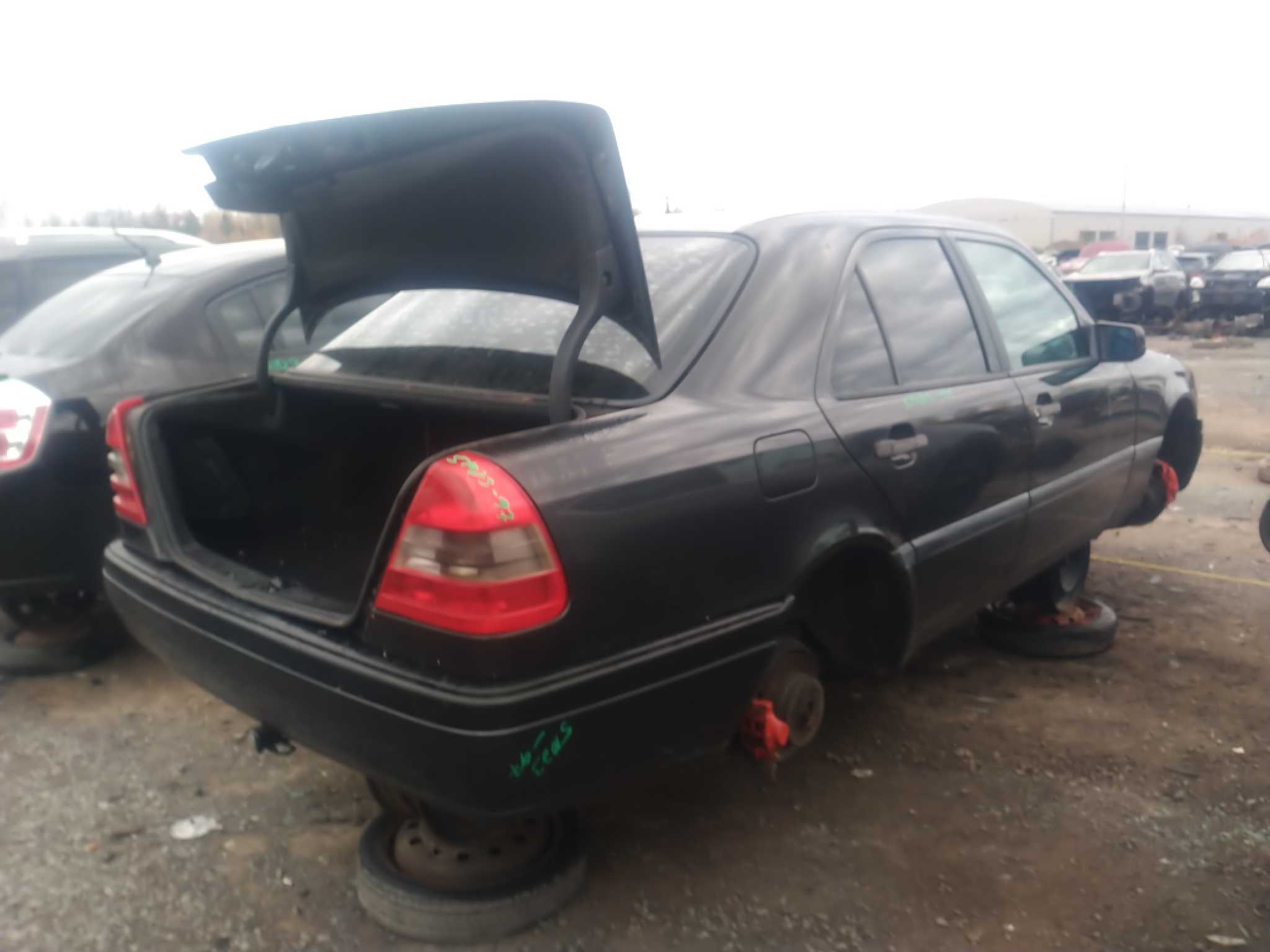 MERCEDES-BENZ C-CLASS 1997