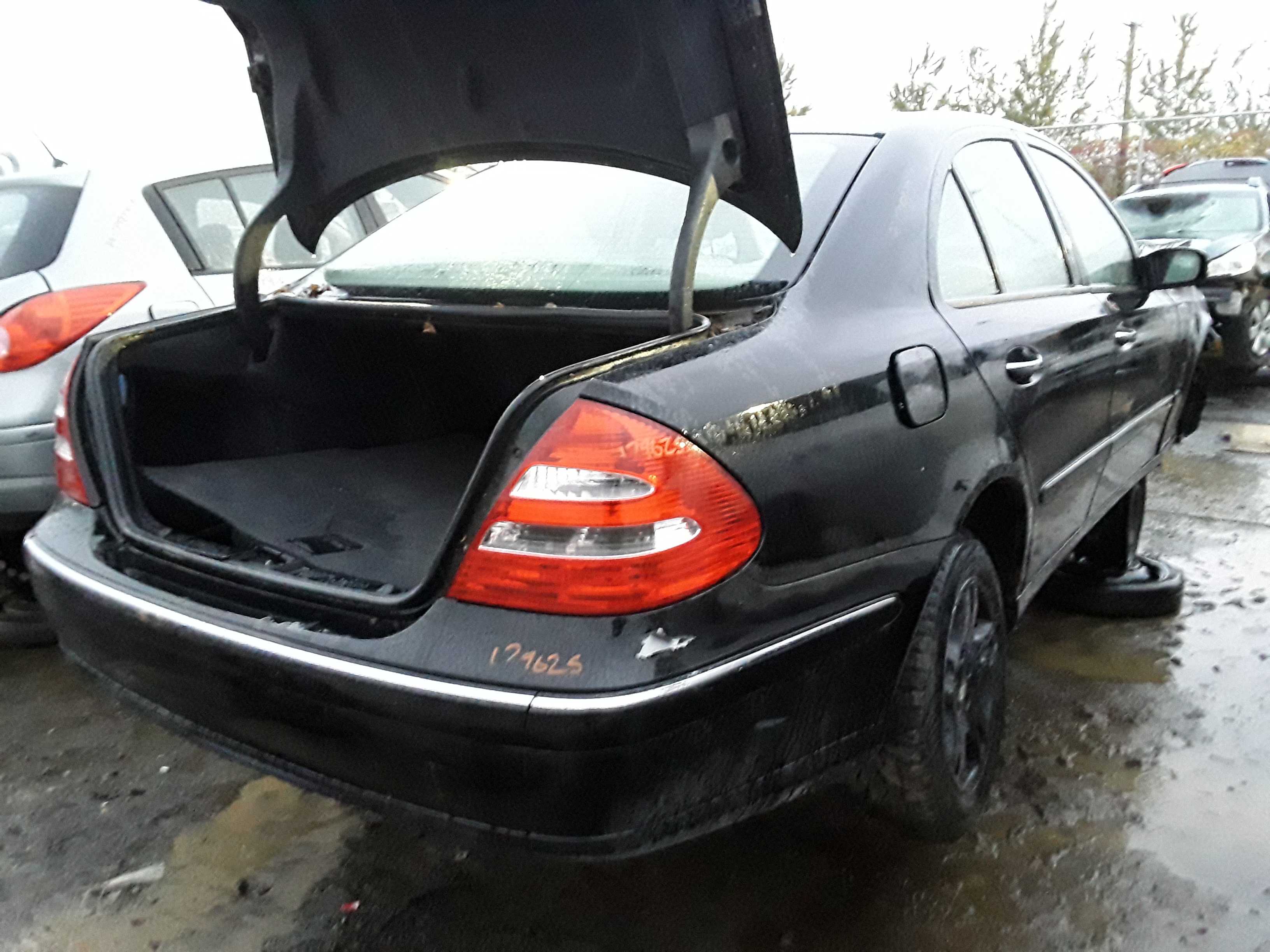 MERCEDES-BENZ E-CLASS 2004