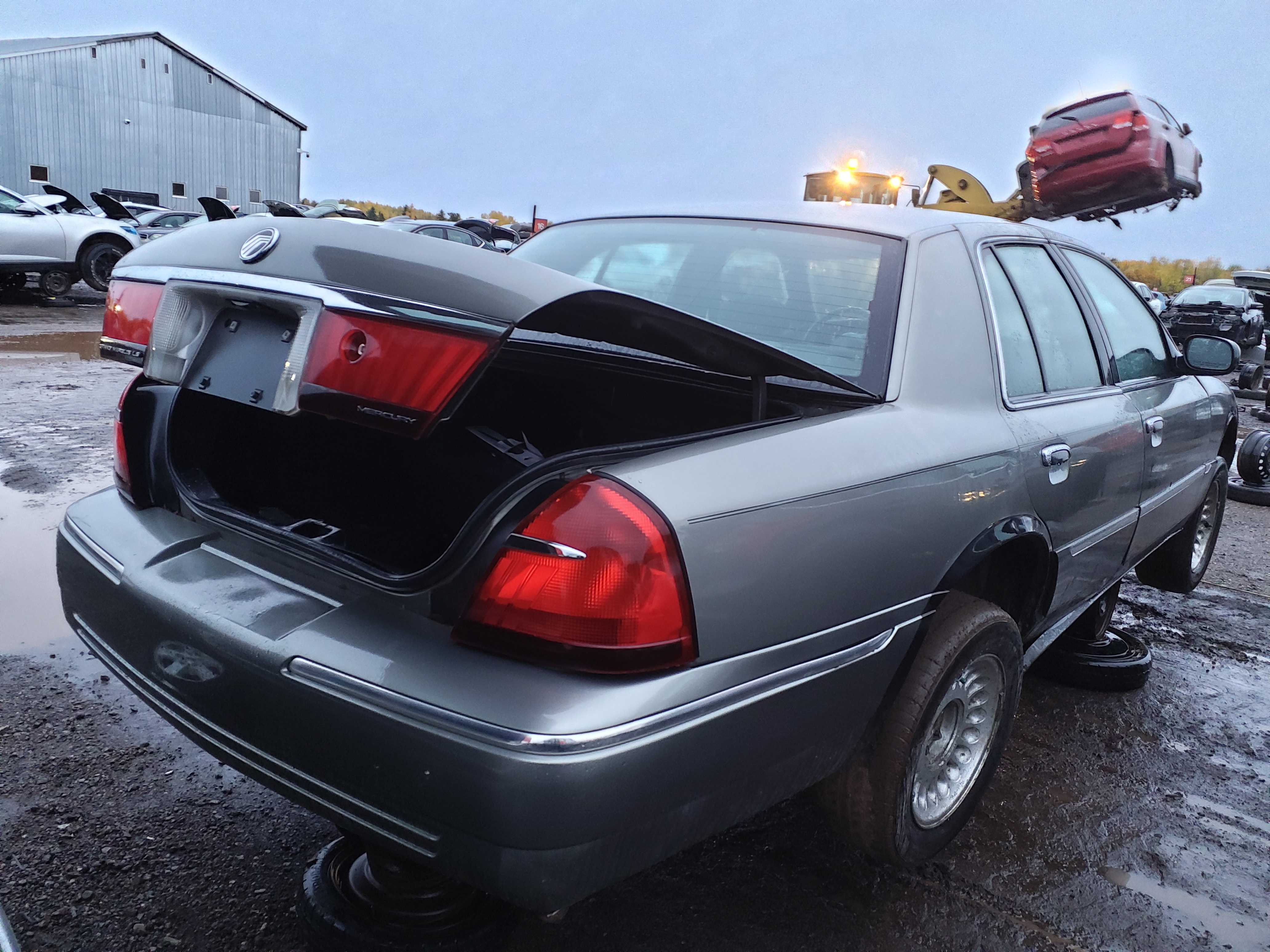 MERCURY GRAND MARQUIS 2000
