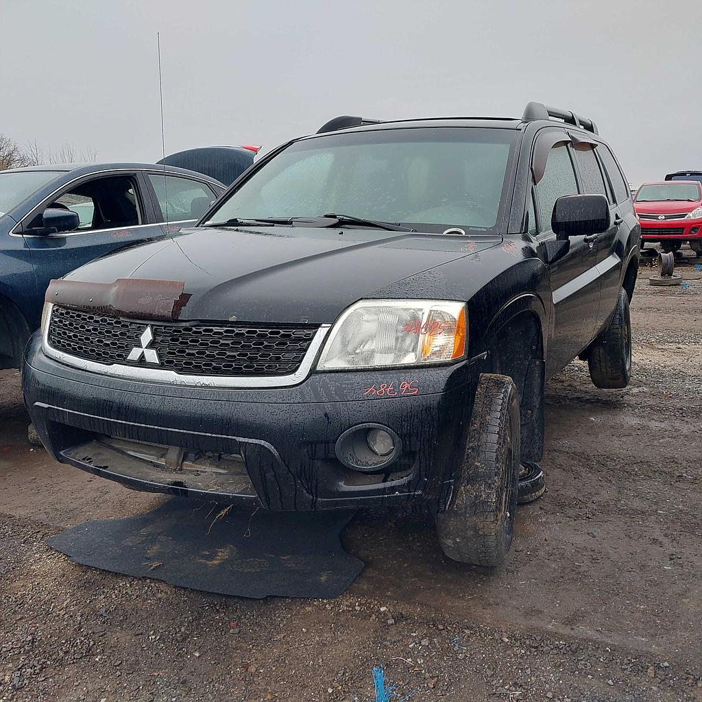 MITSUBISHI ENDEAVOR 2011