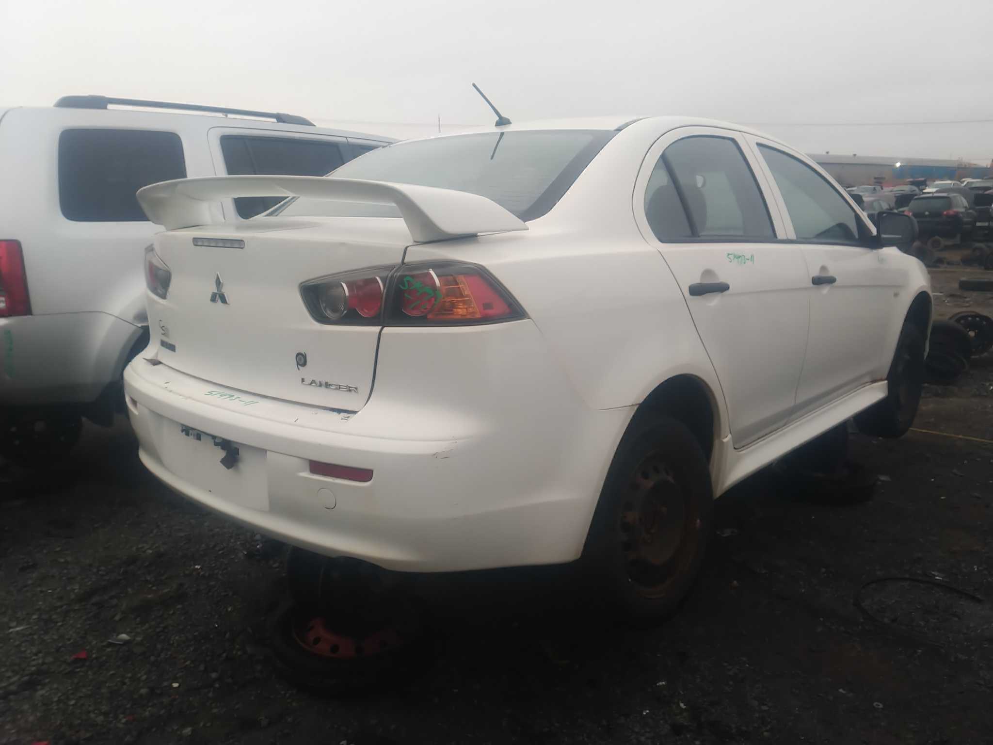 MITSUBISHI LANCER 2011