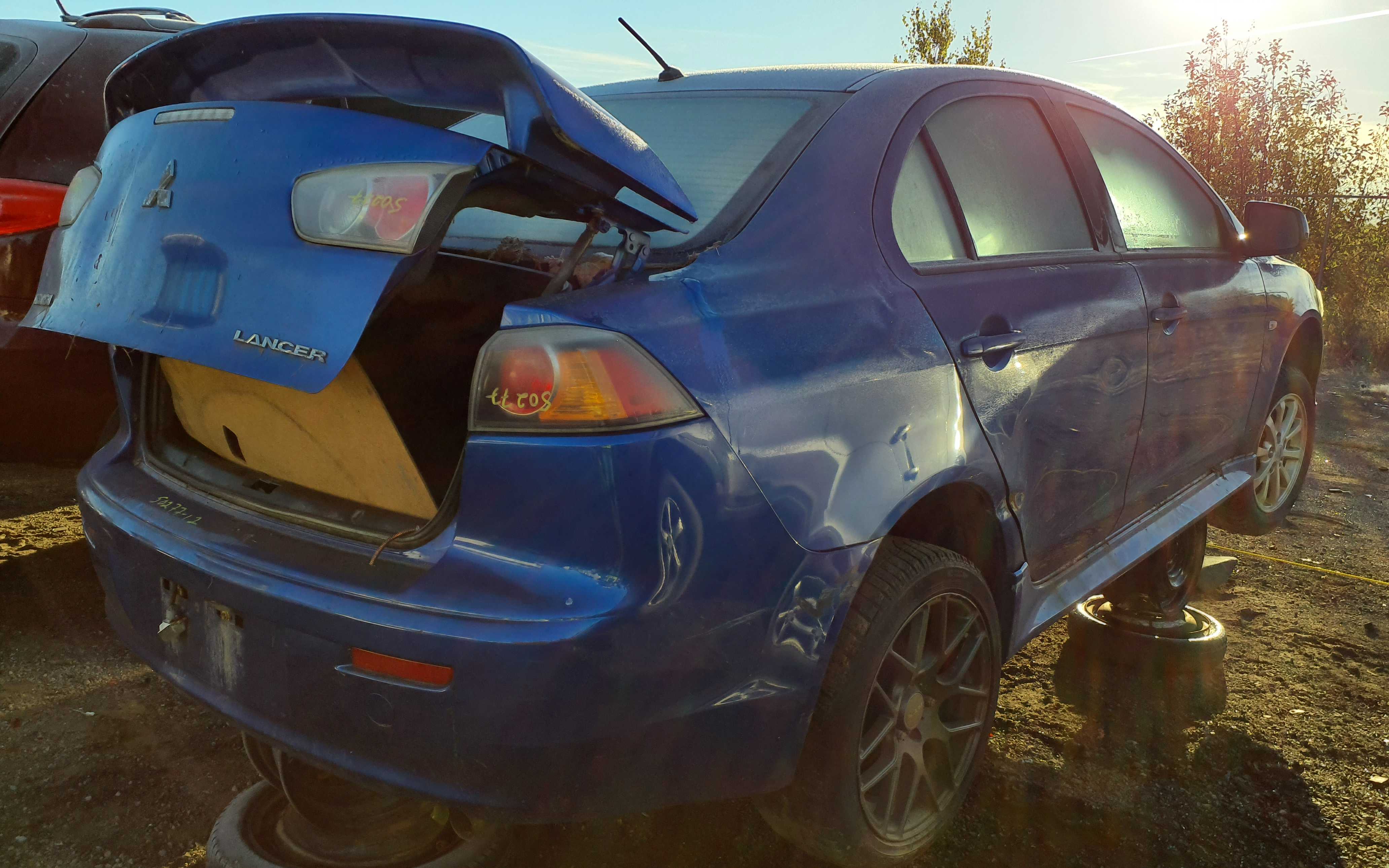 MITSUBISHI LANCER 2012