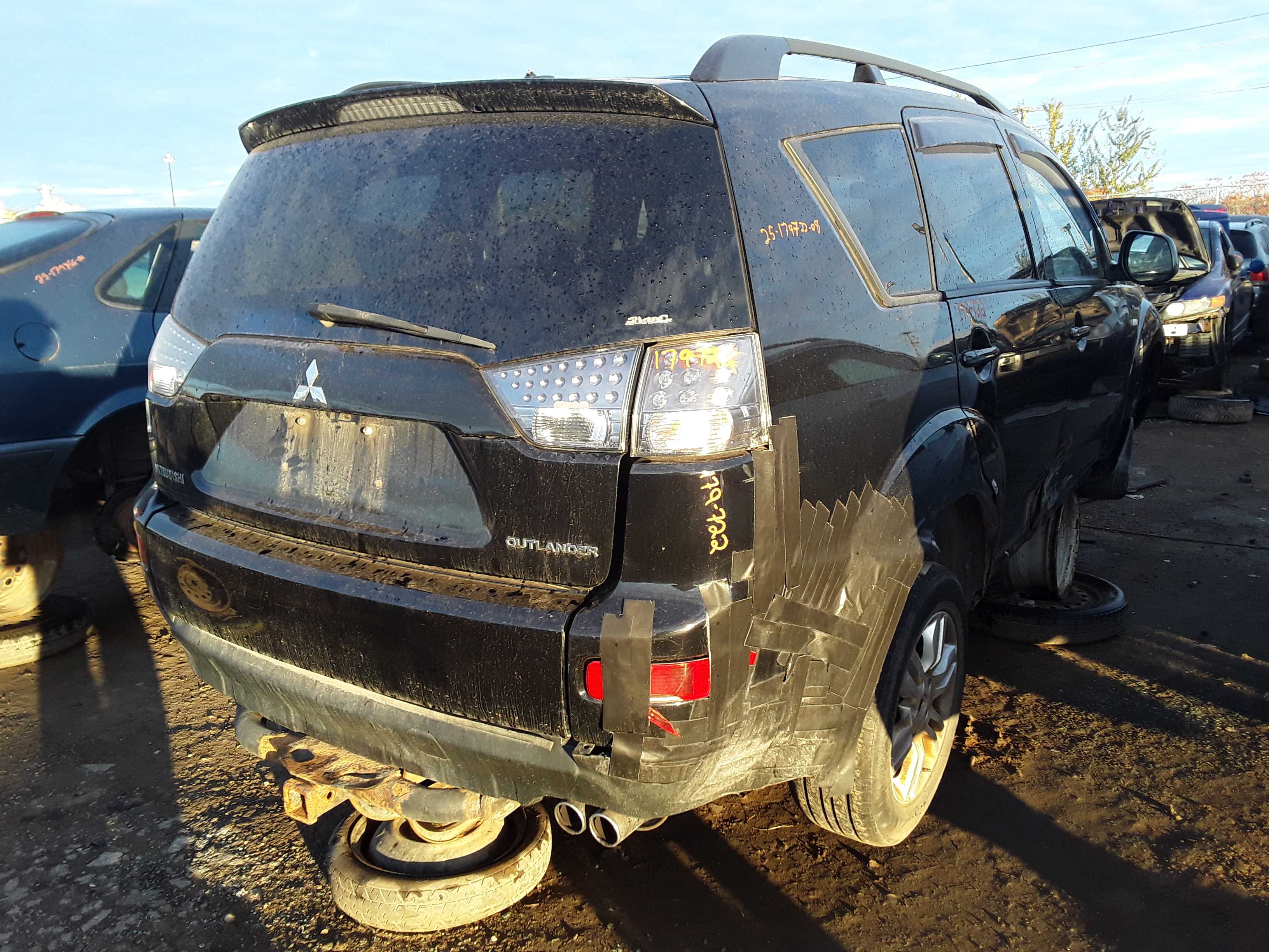 MITSUBISHI OUTLANDER 2008