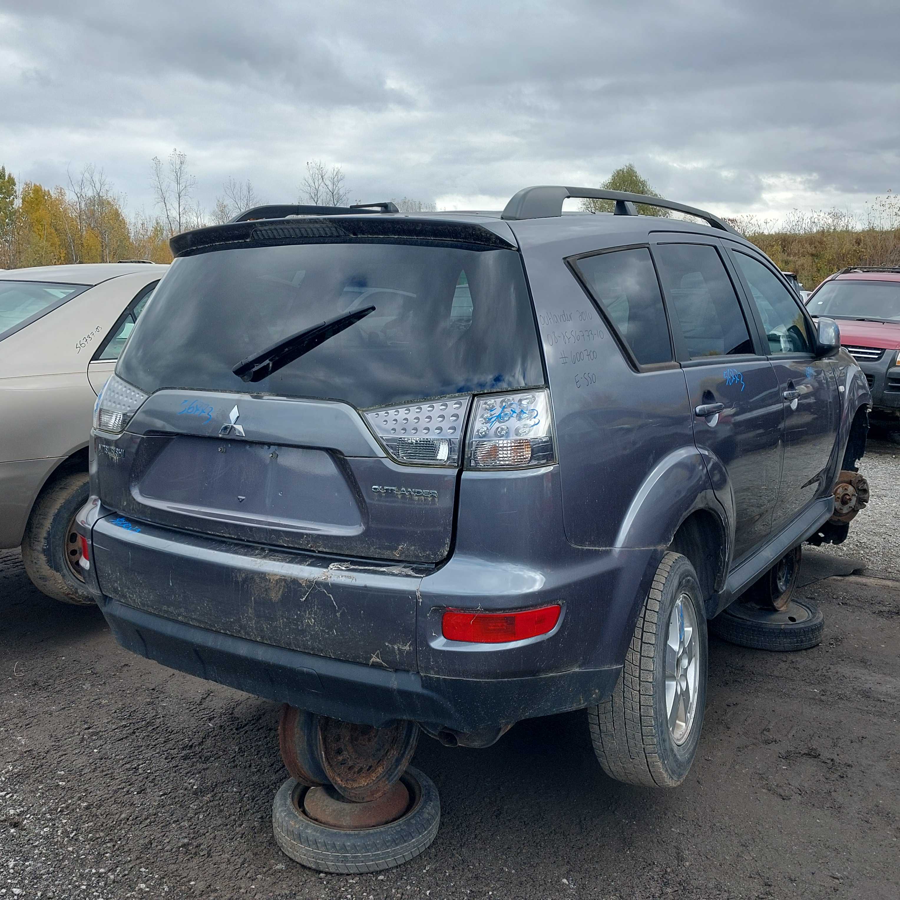 MITSUBISHI OUTLANDER 2010