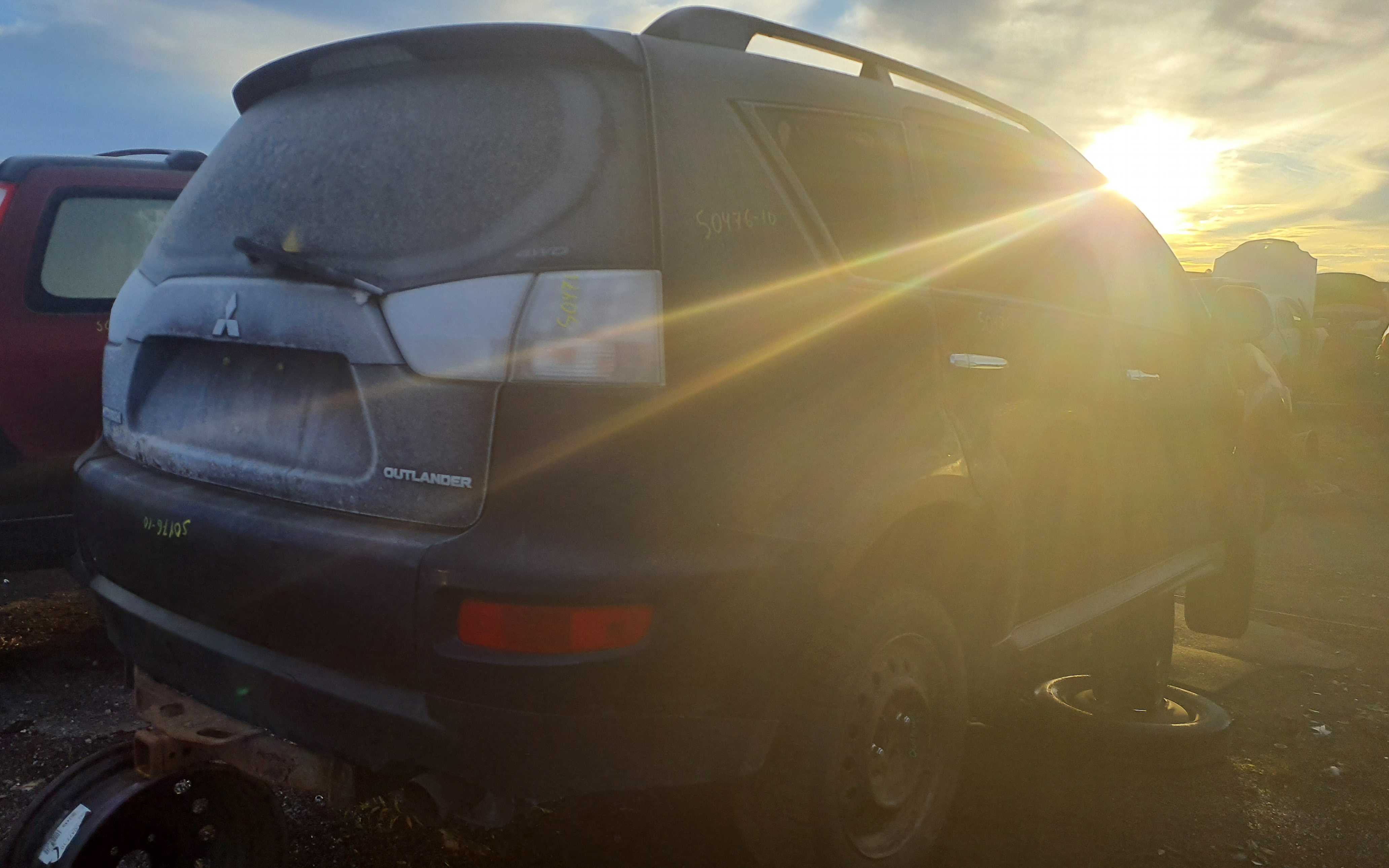 MITSUBISHI OUTLANDER 2010