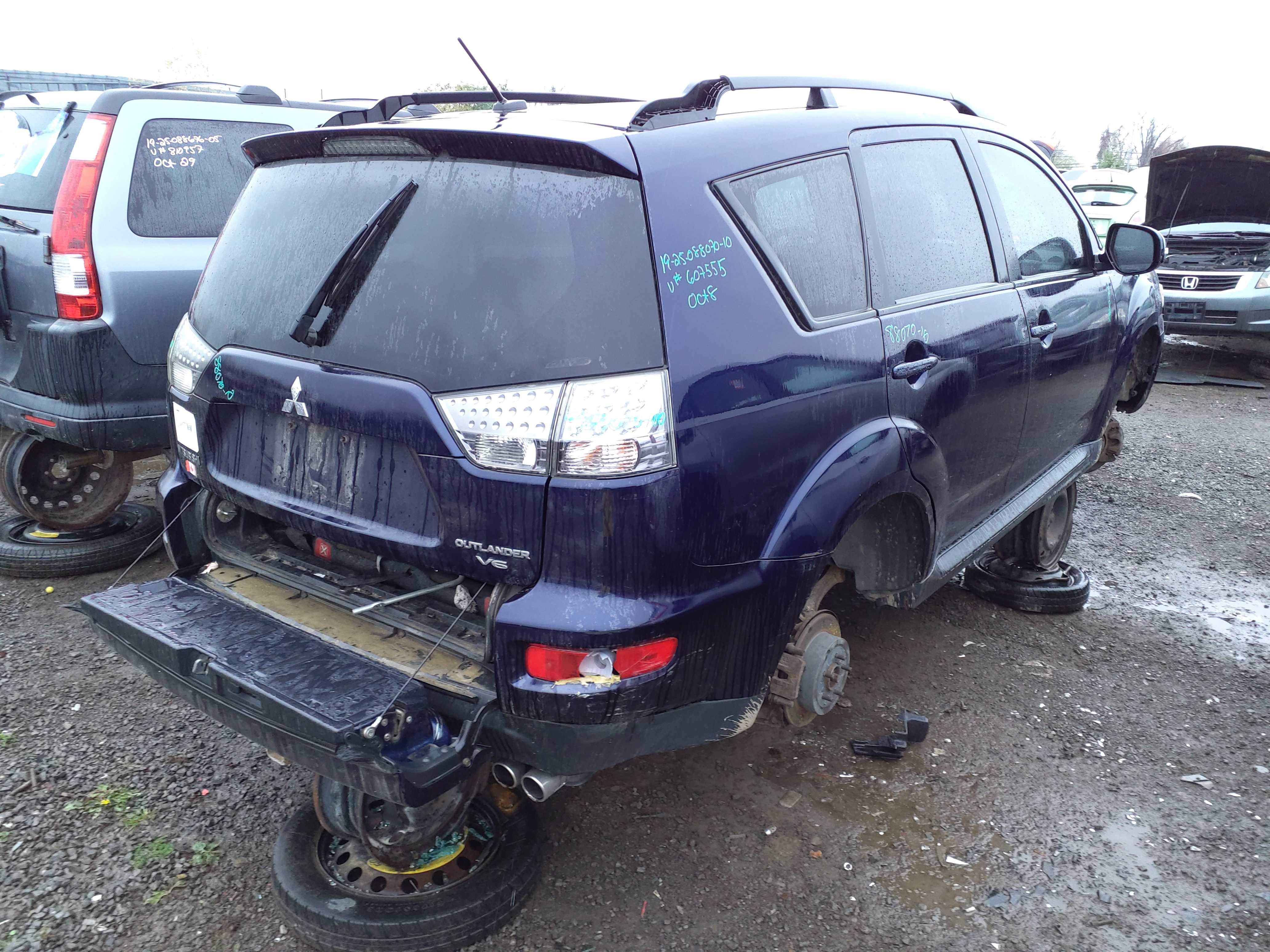 MITSUBISHI OUTLANDER 2010