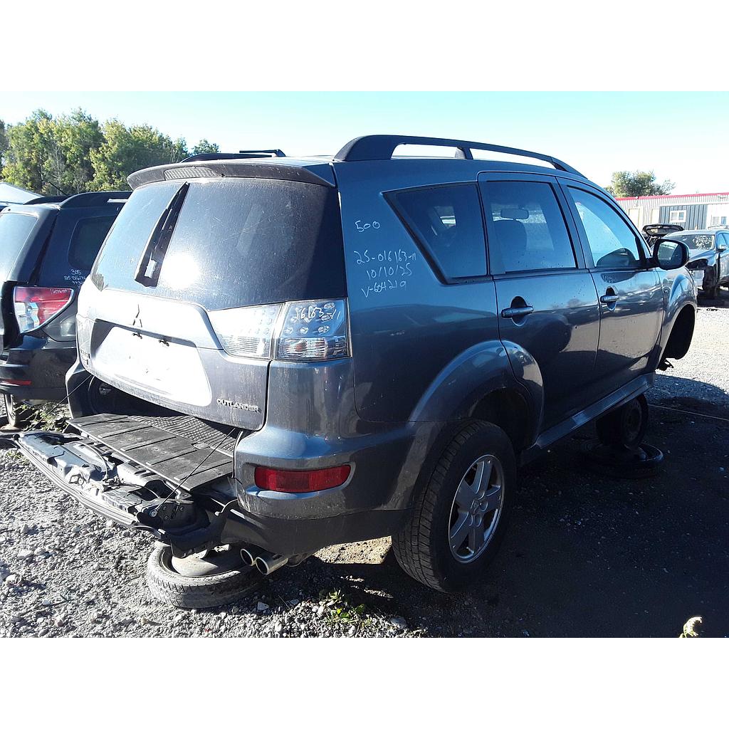MITSUBISHI OUTLANDER 2011