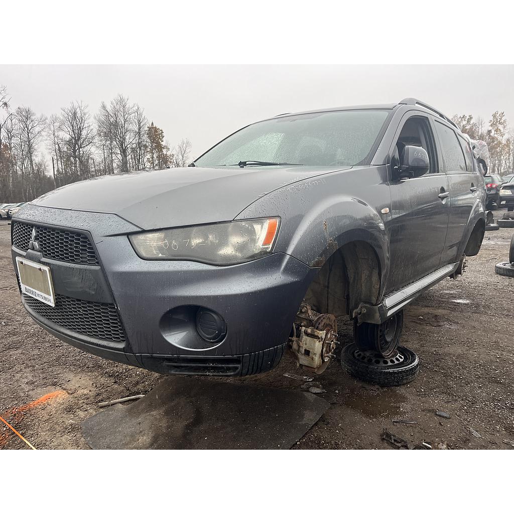 MITSUBISHI OUTLANDER 2011