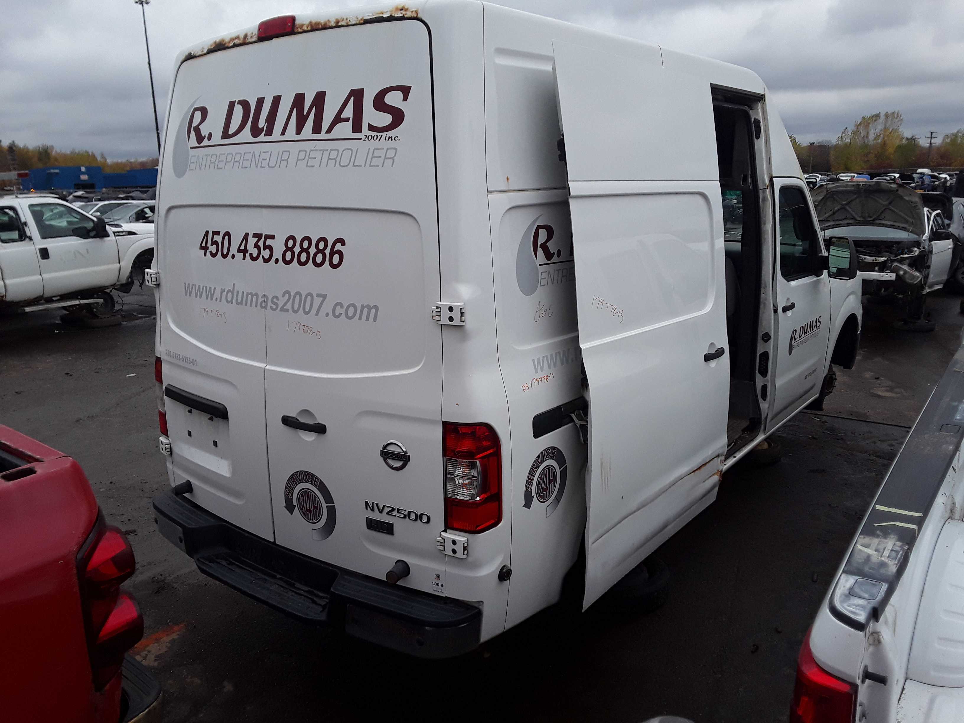NISSAN NV 2013